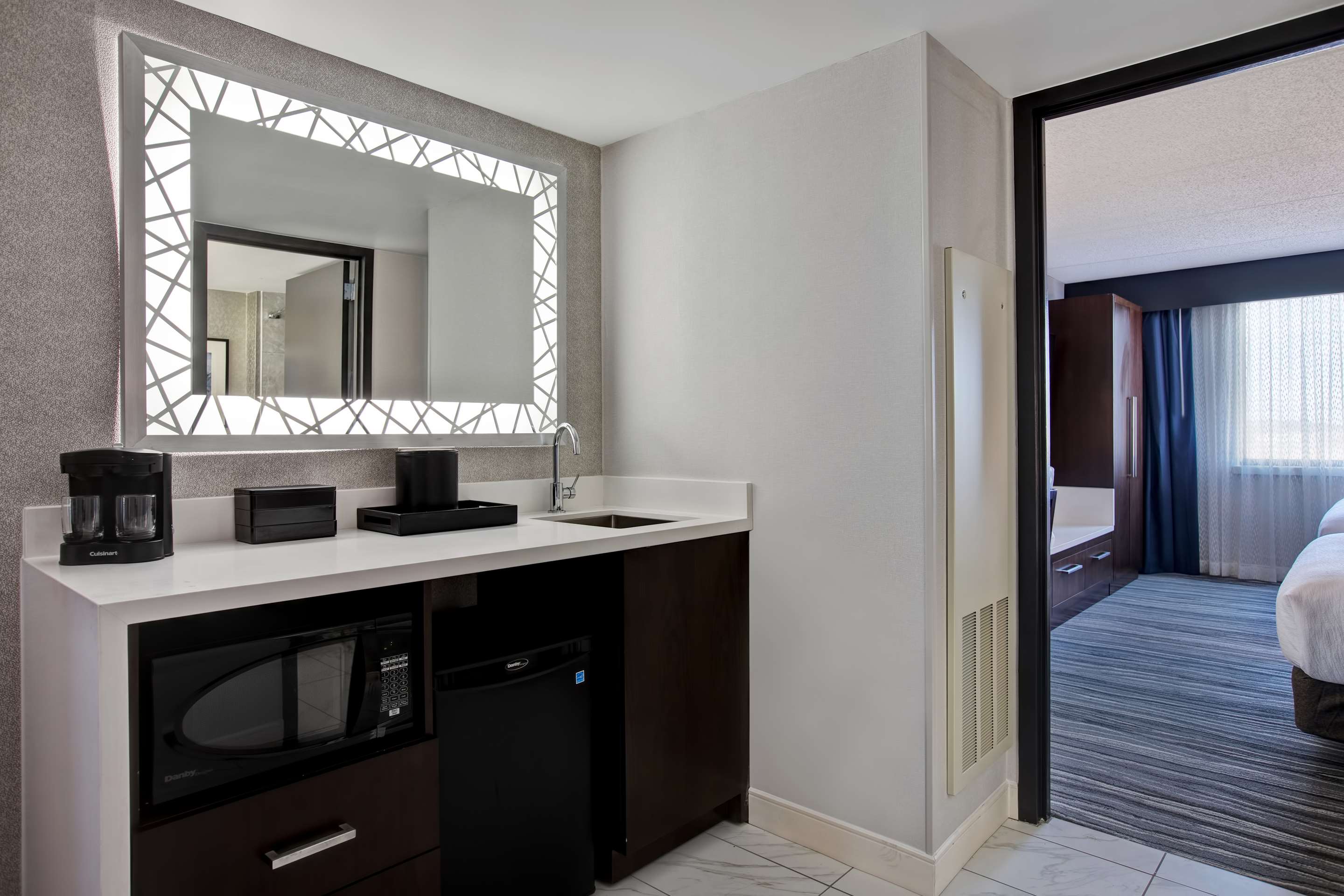 Guest room