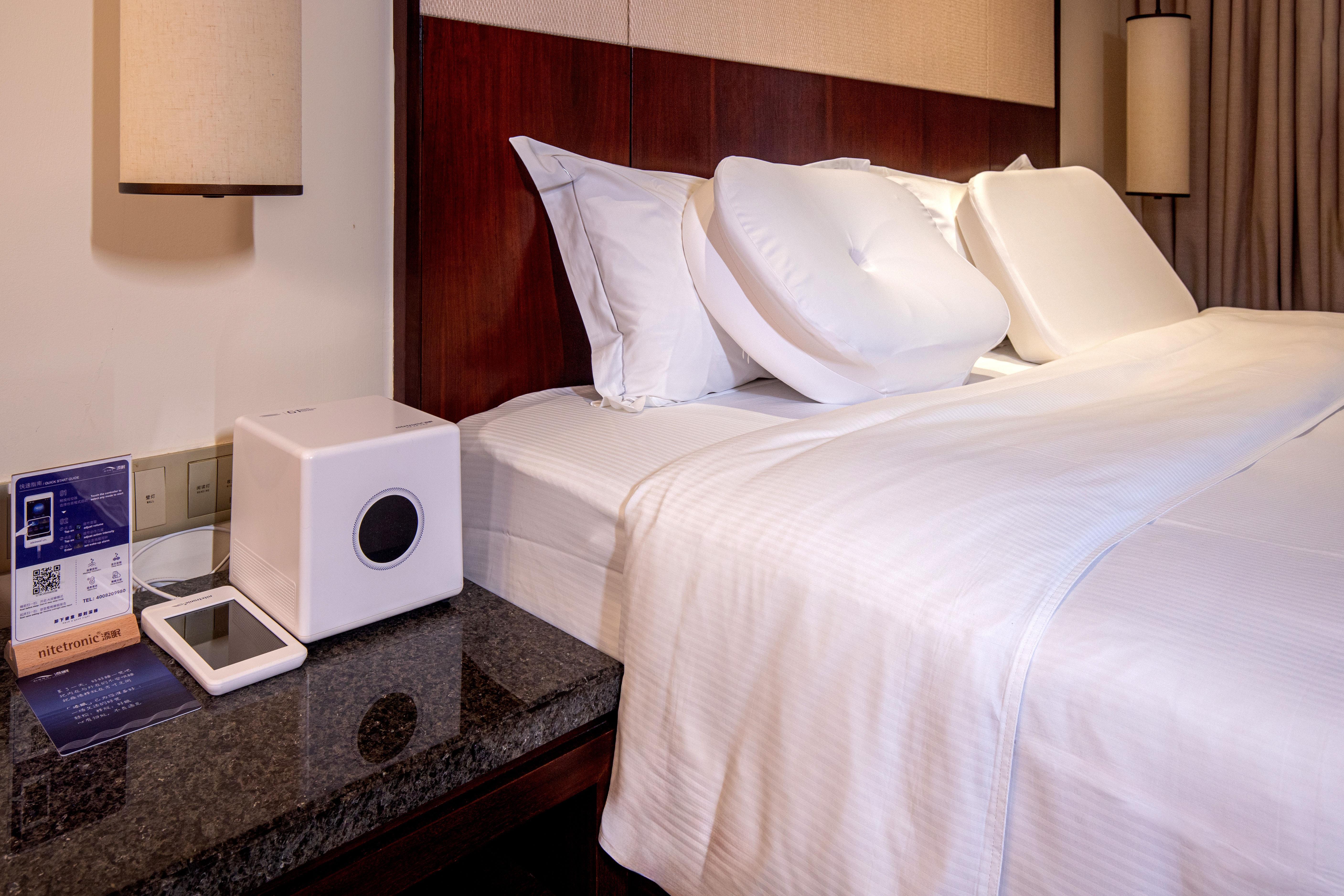 Hilton Sanya Yalong Bay Resort & Spa Room Type - Deluxe King Room with Lake View