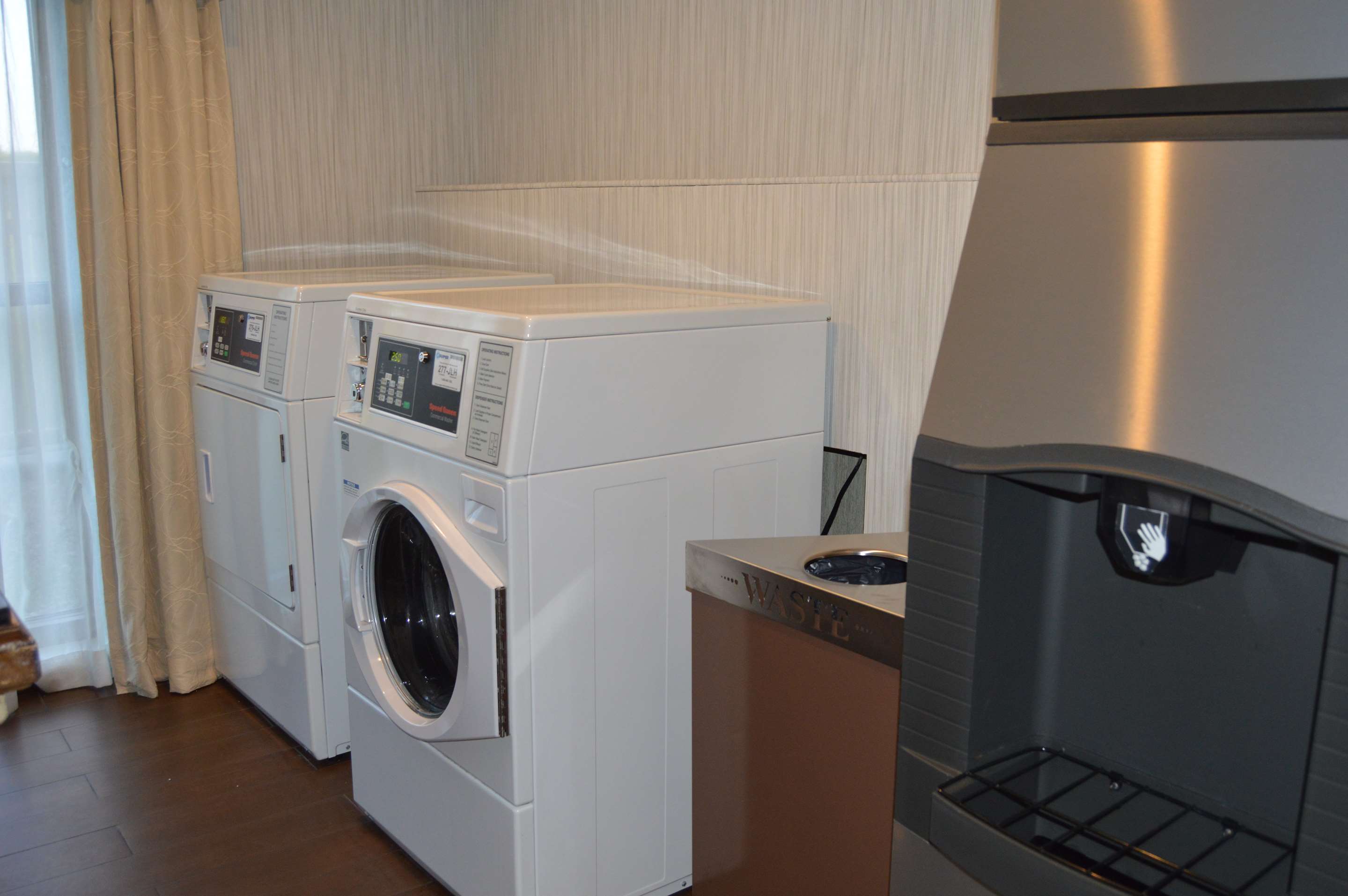 Laundry | Hampton Inn Tiffin