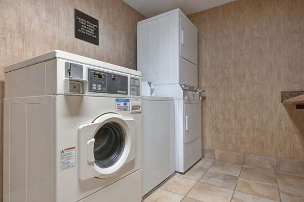  - Hampton Inn & Suites Truckee