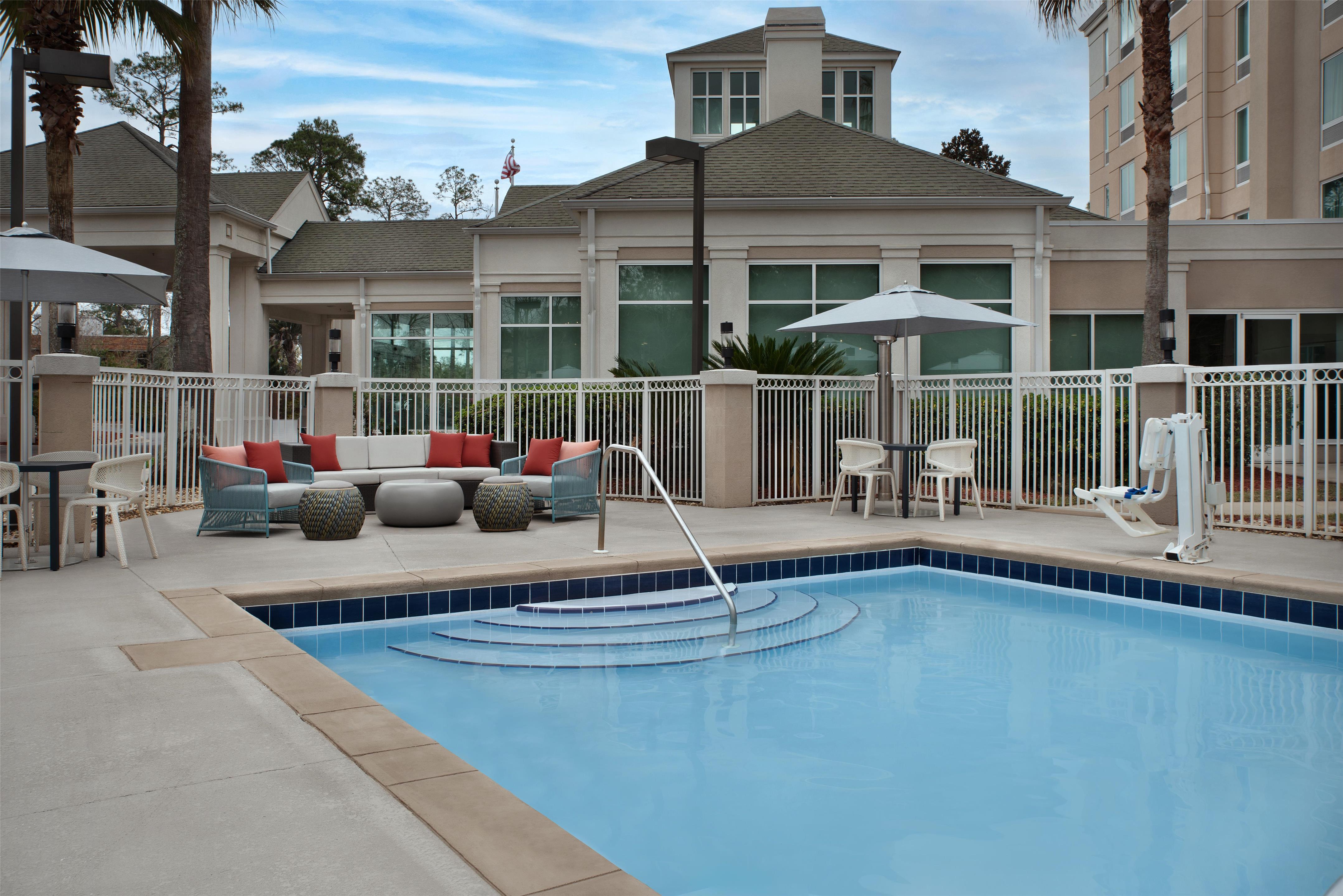 Pool | Hilton Garden Inn Tallahassee Central