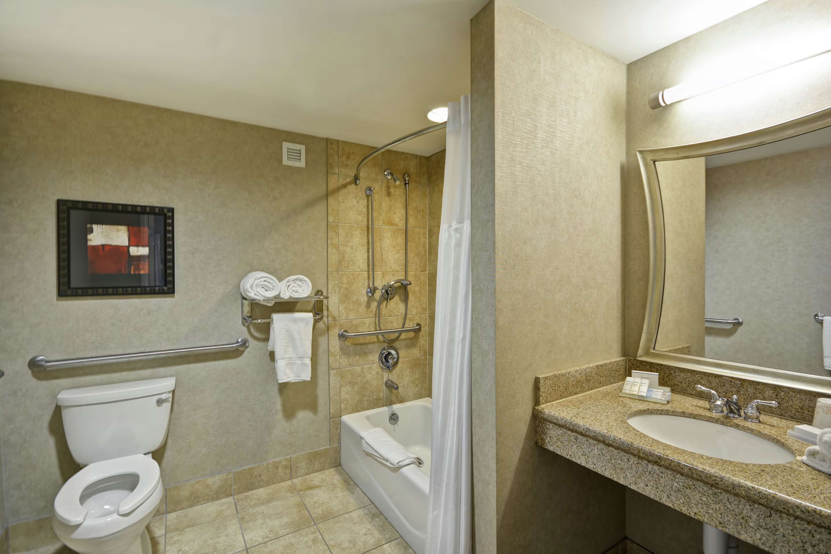 Guest room bath