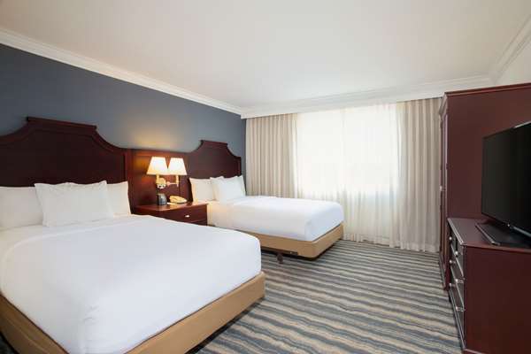  - Embassy Suites Southeast Tampa - I-75, Exit 257