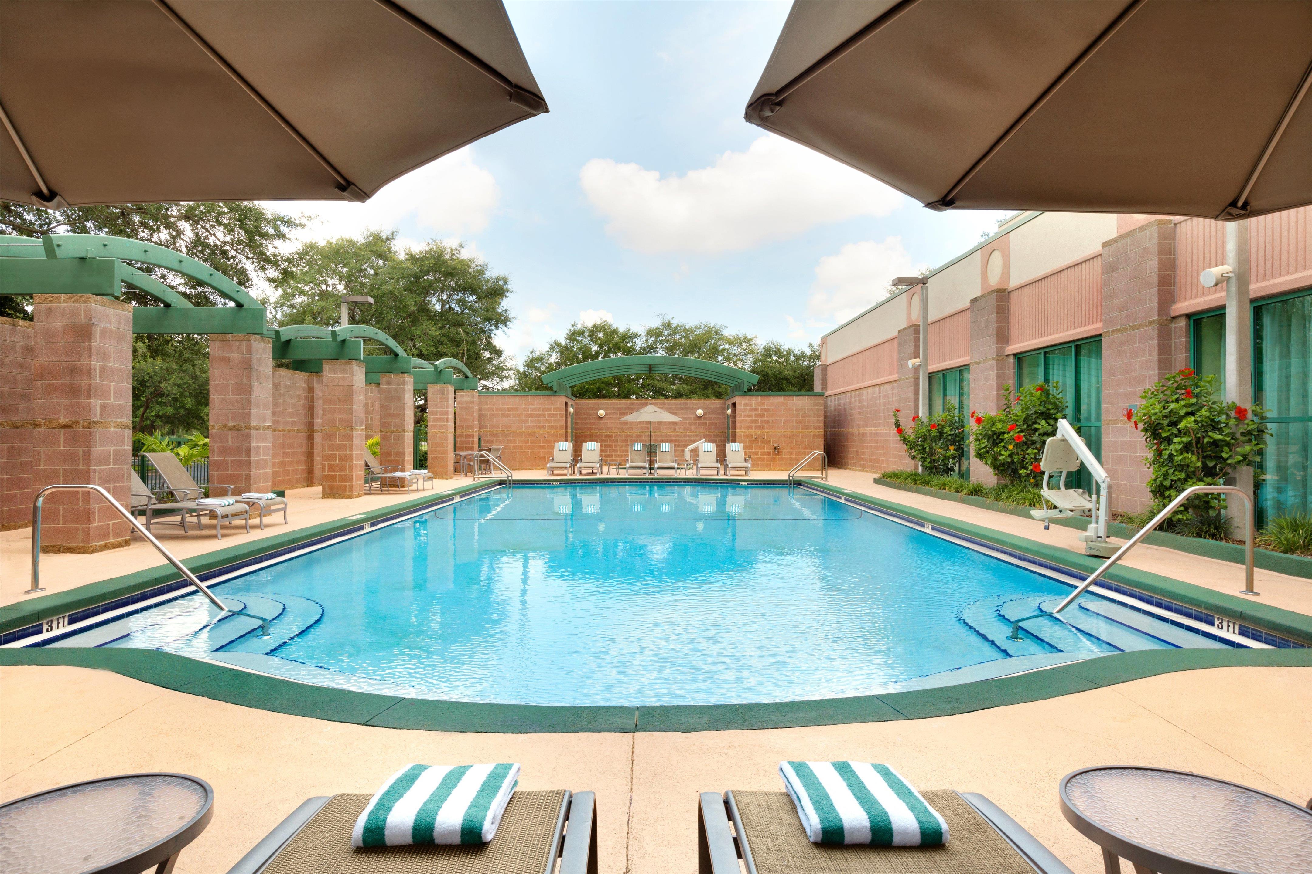 Pool | Embassy Suites by Hilton Tampa USF Near Busch Gardens