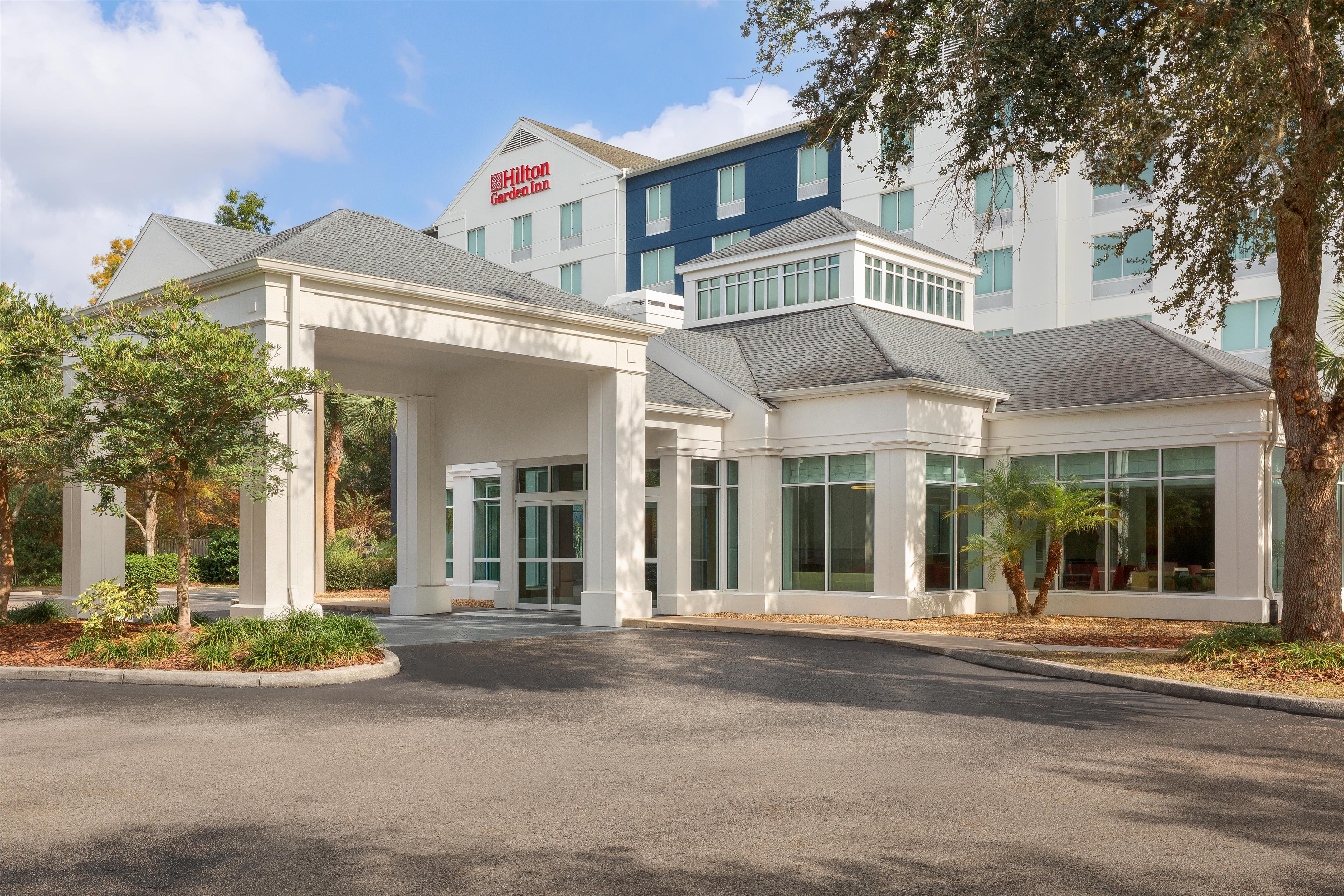 Exterior | Hilton Garden Inn Tampa North Busch Gardens