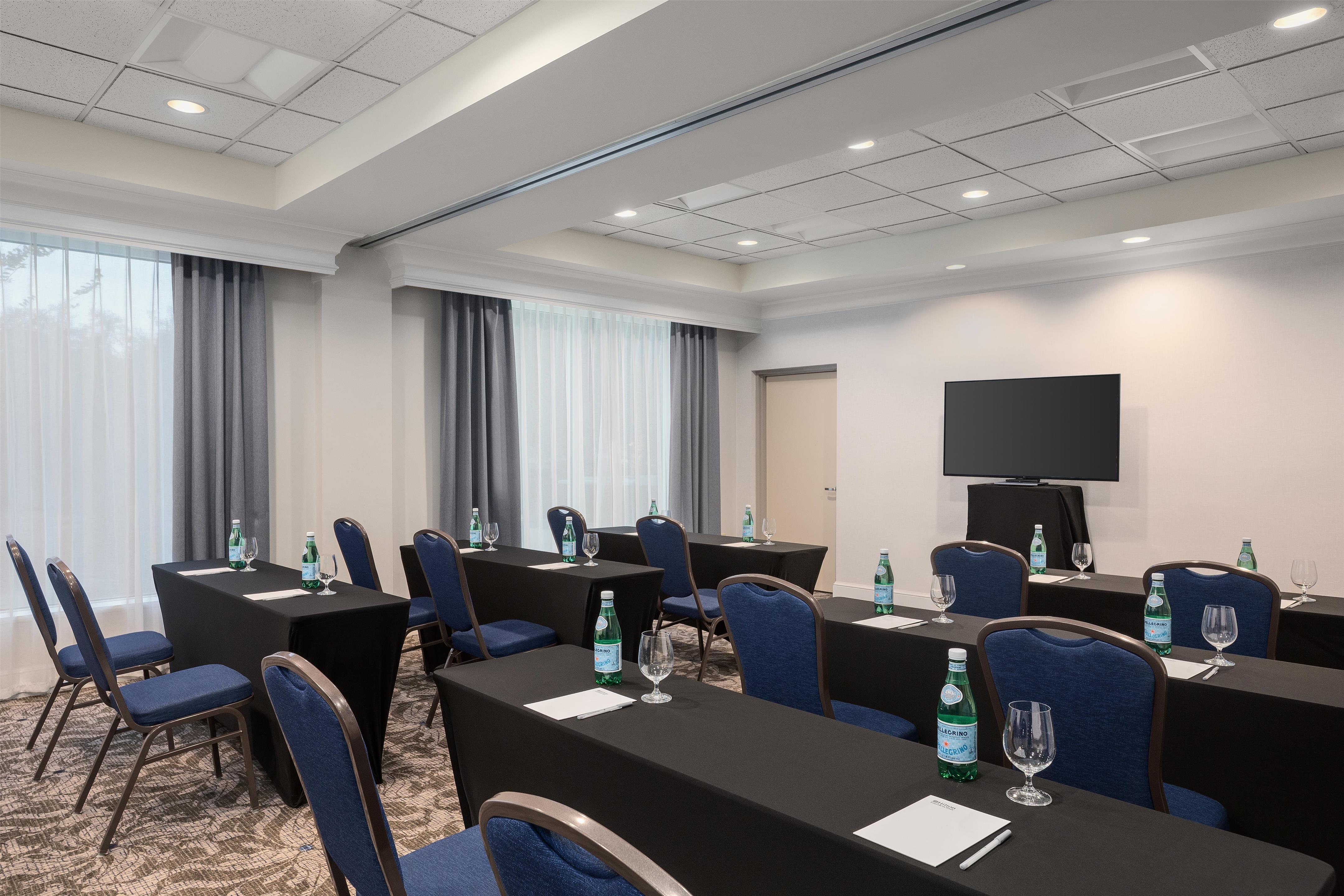 Meeting Room | Hilton Garden Inn Tampa North Busch Gardens