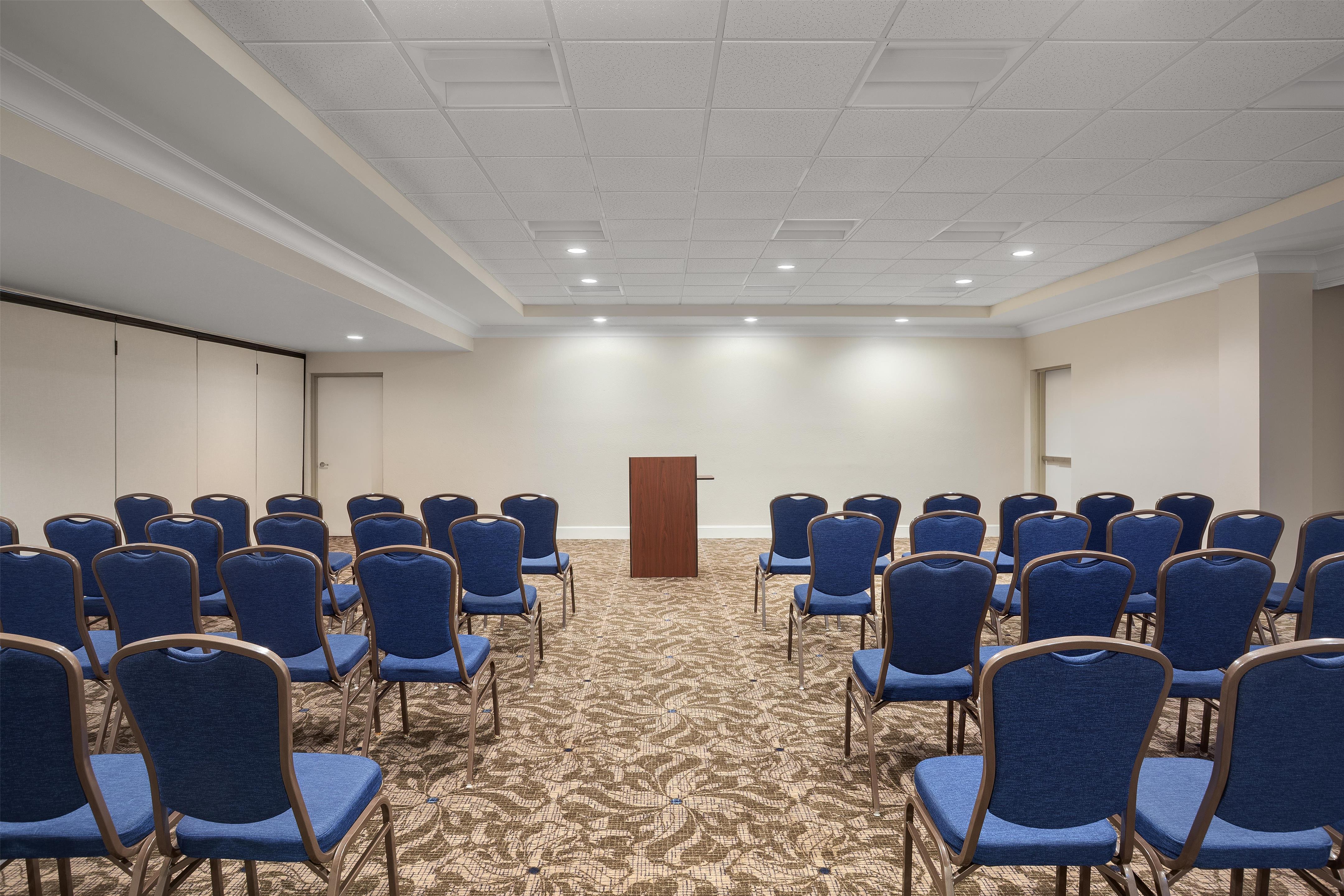 Meeting Room | Hilton Garden Inn Tampa North Busch Gardens