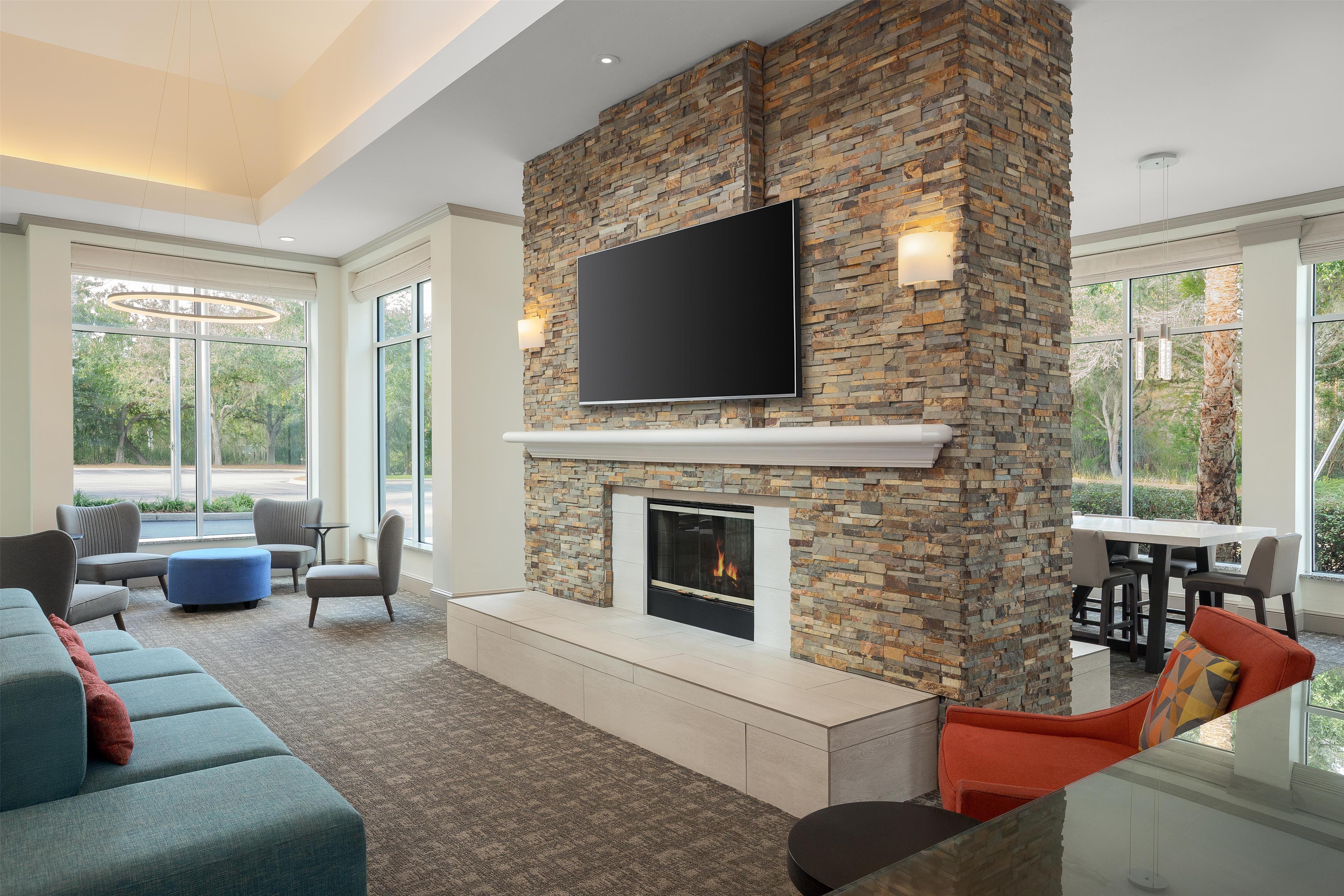 Lobby | Hilton Garden Inn Tampa North Busch Gardens