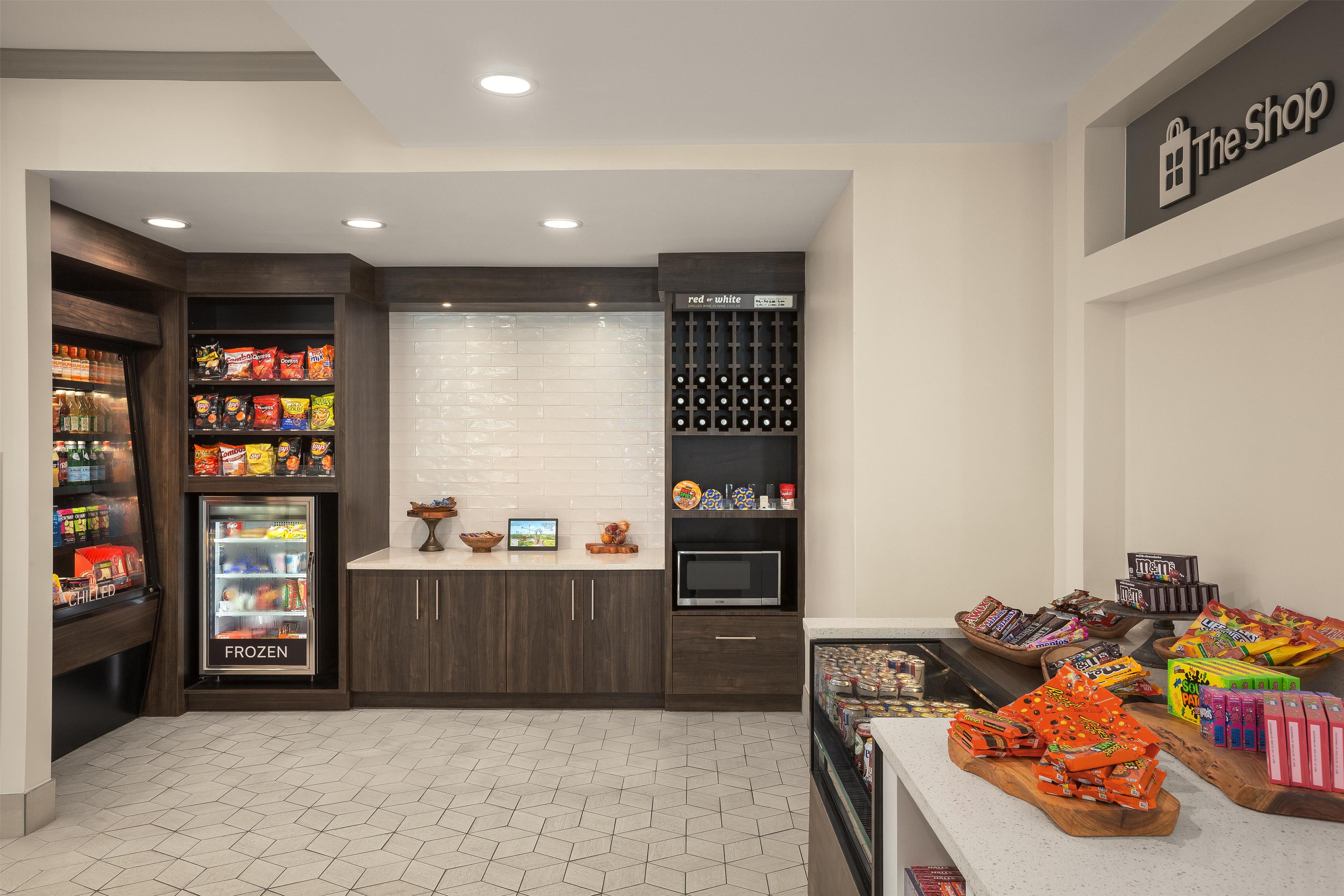 Restaurant | Hilton Garden Inn Tampa North Busch Gardens