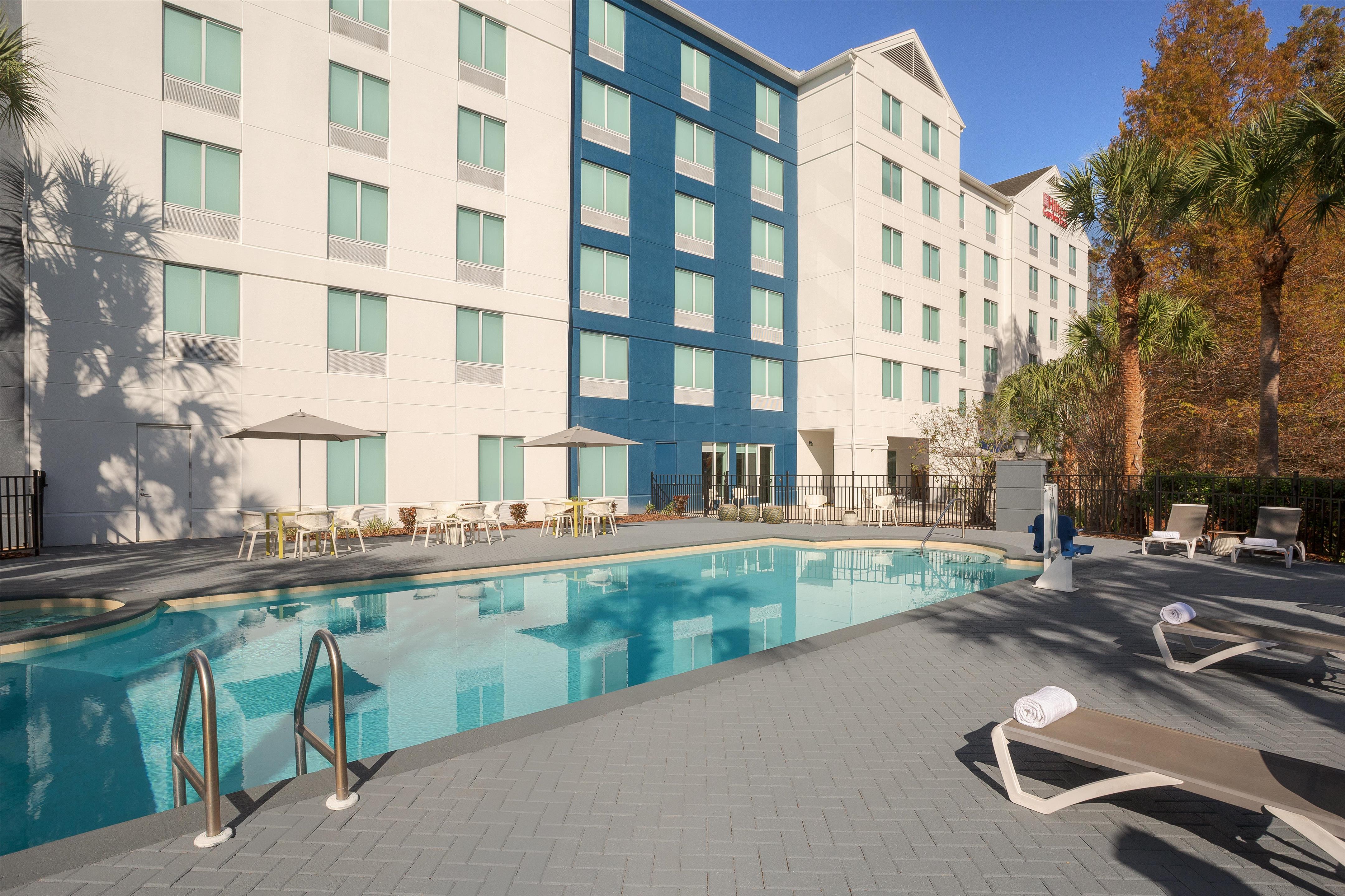 Pool | Hilton Garden Inn Tampa North Busch Gardens