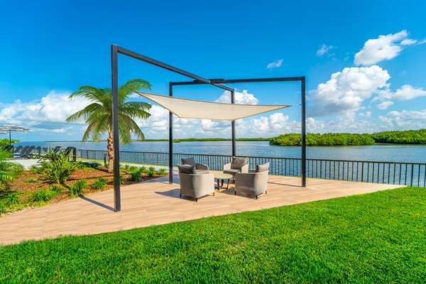 Exterior view - DoubleTree Suites by Hilton Hotel Tampa Bay