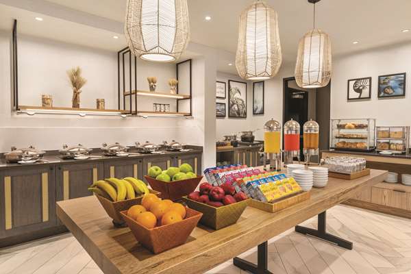 Amenities - DoubleTree Suites by Hilton Hotel Tampa Bay