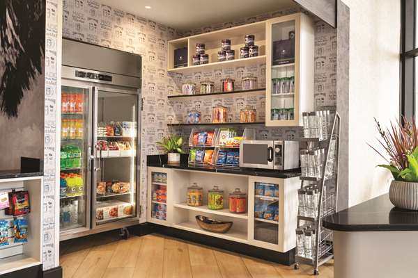 Restaurant - DoubleTree Suites by Hilton Hotel Tampa Bay