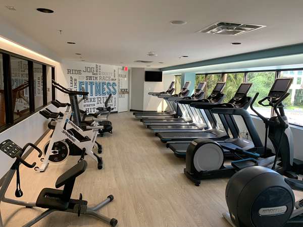 Fitness/ Exercise Room - DoubleTree Suites by Hilton Hotel Tampa Bay