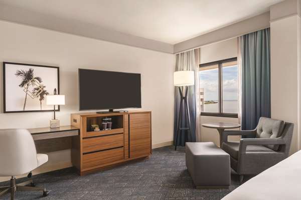  - DoubleTree Suites by Hilton Hotel Tampa Bay