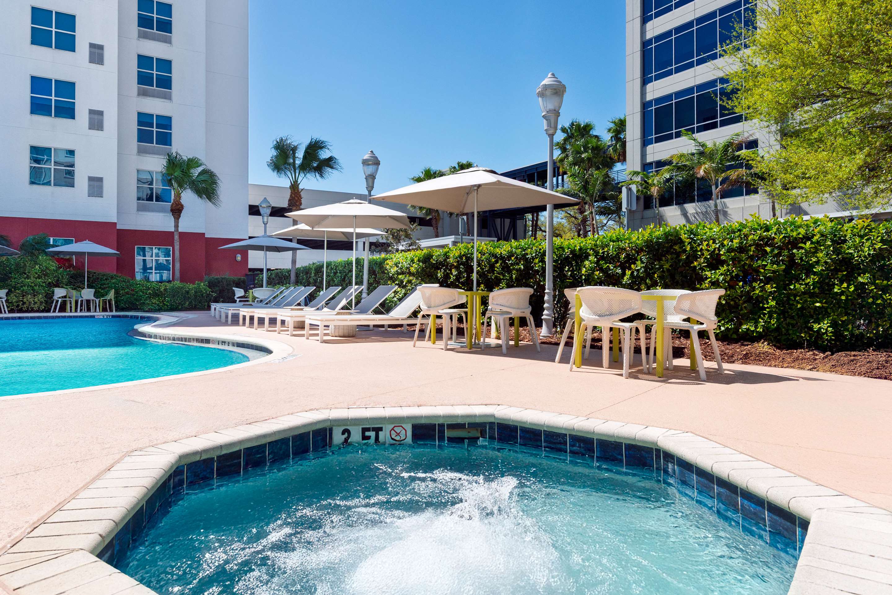 Pool | Hilton Garden Inn Tampa Airport Westshore