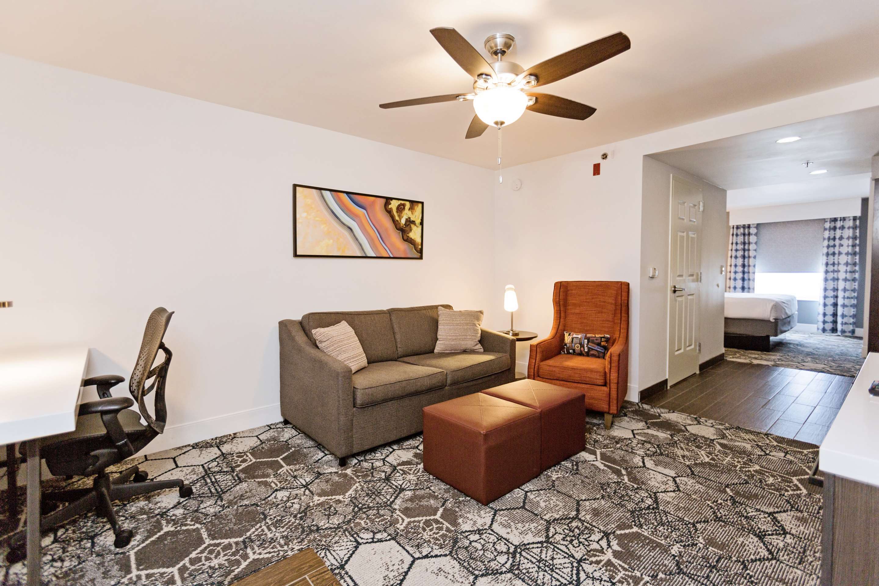 Guest room