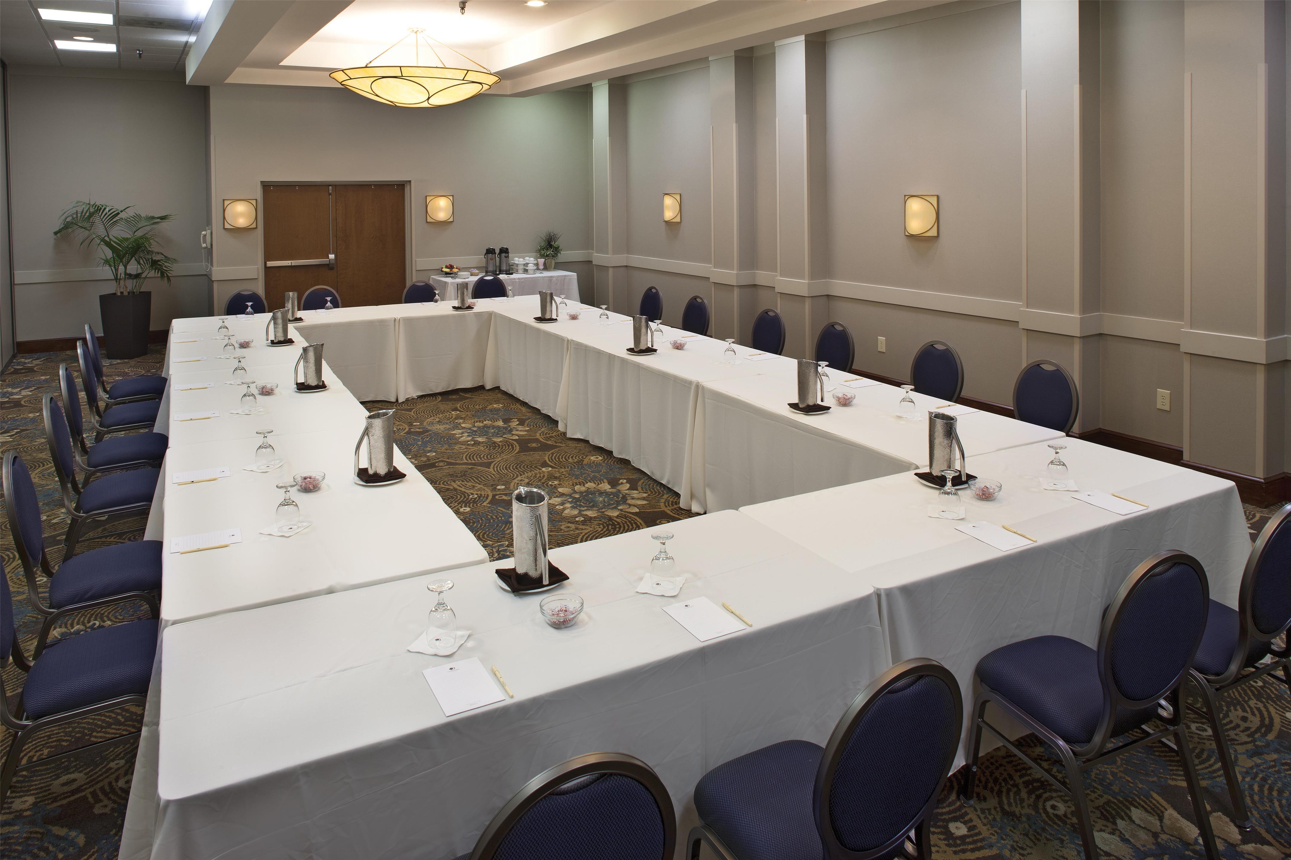 Meeting Room | DoubleTree by Hilton Hotel Johnson City