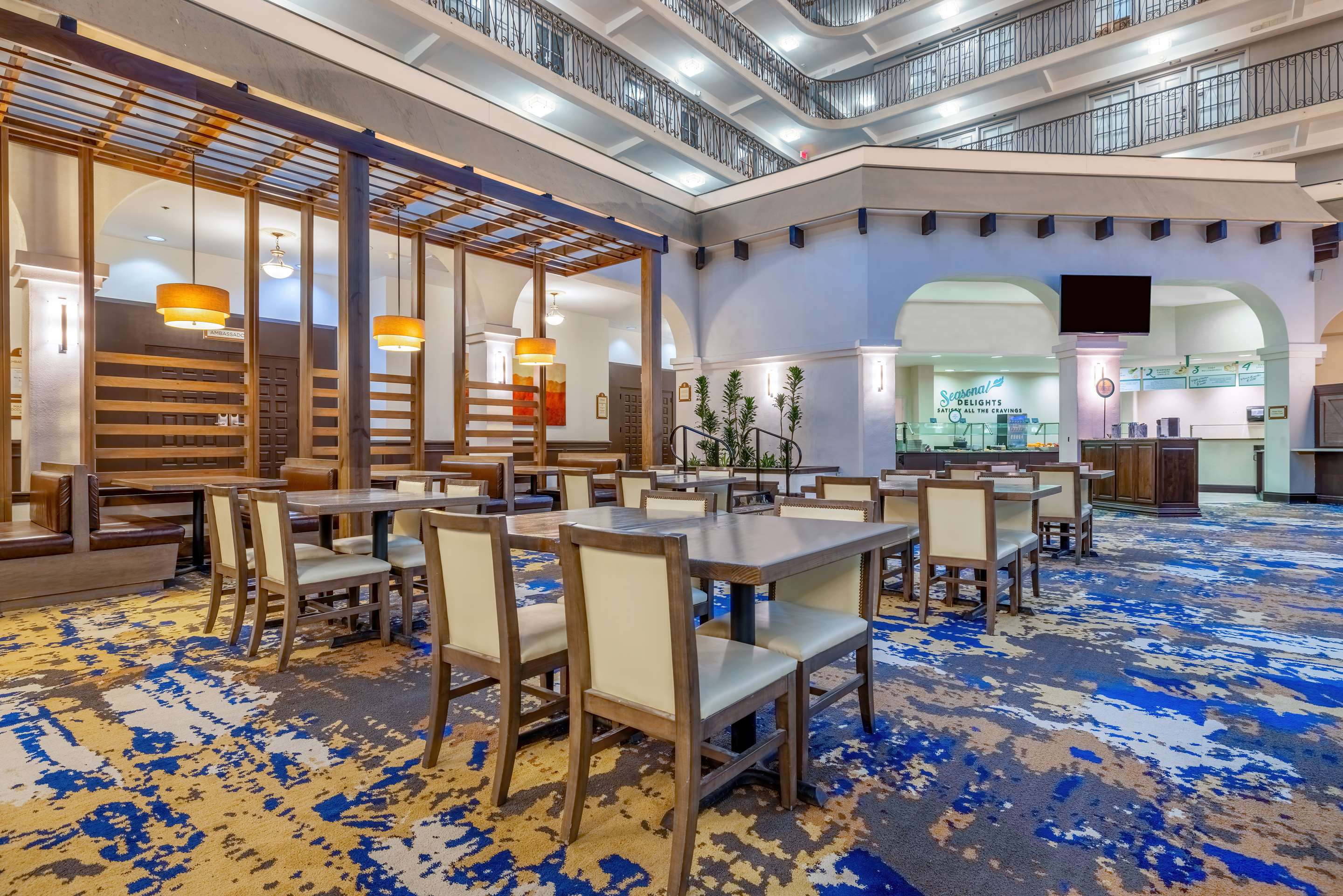 Lobby | Embassy Suites by Hilton Tulsa I-44