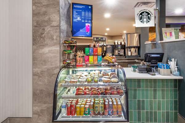 Restaurant - DoubleTree by Hilton Hotel at Warren Place Tulsa