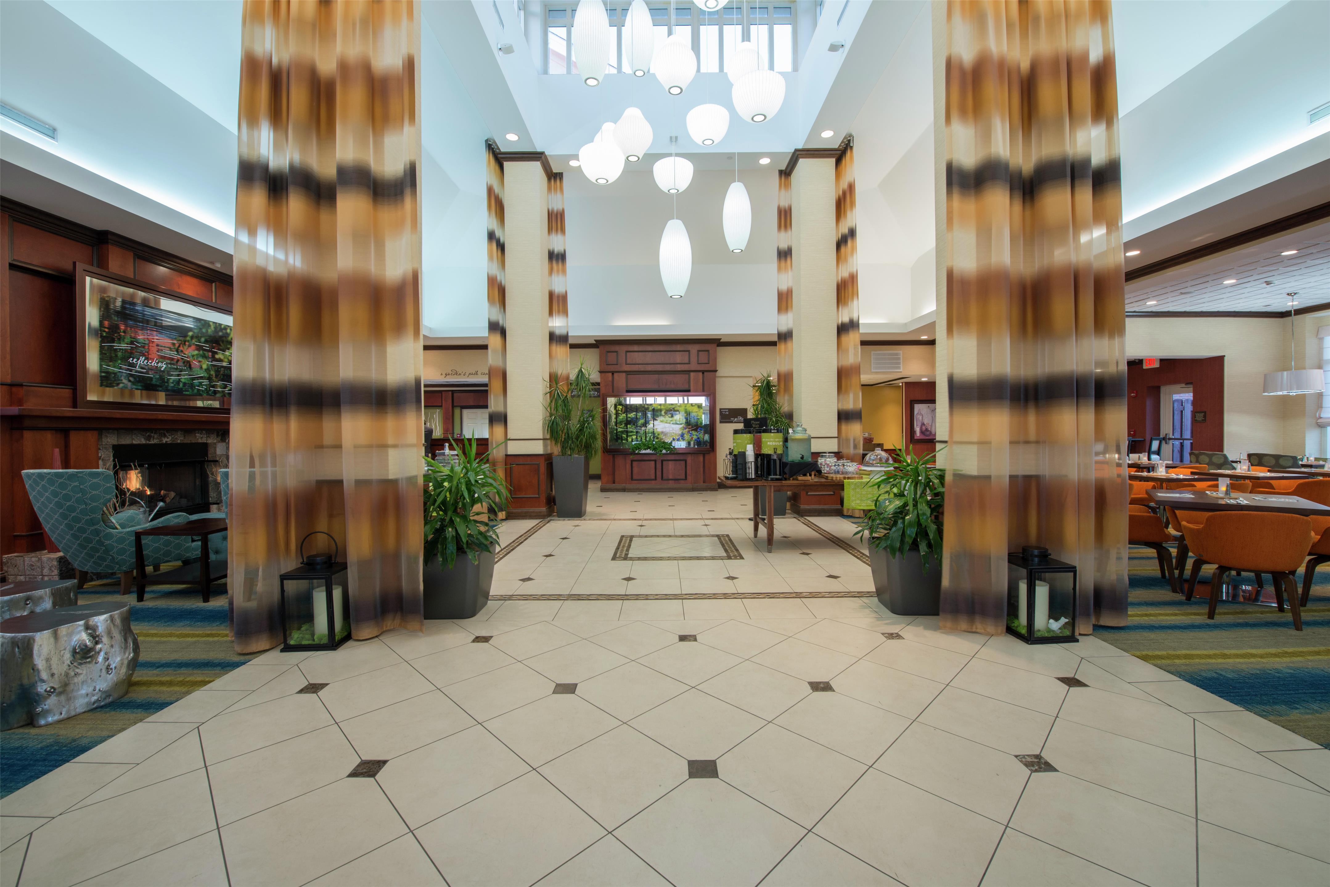 Lobby | Hilton Garden Inn Tupelo