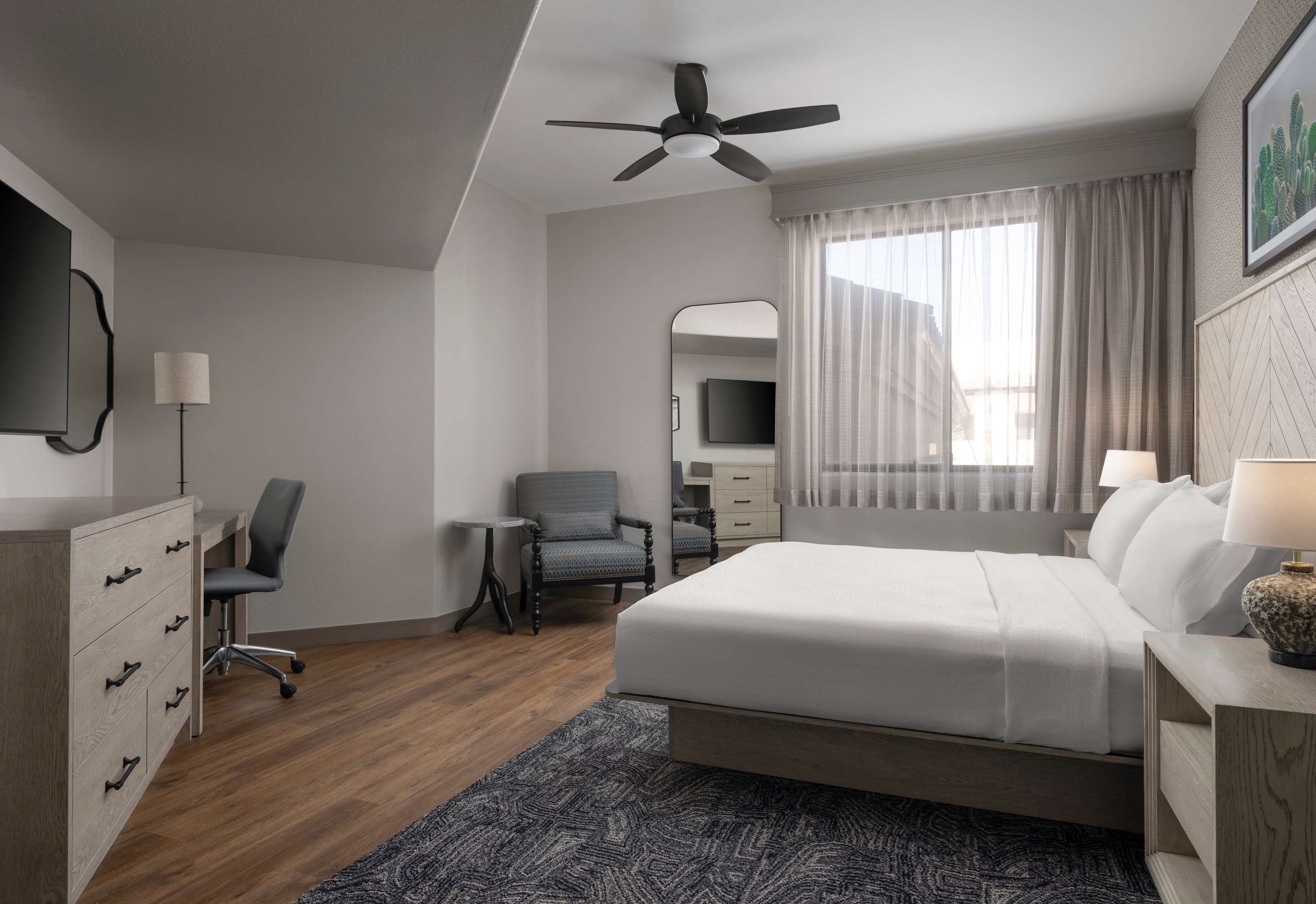 Guest room