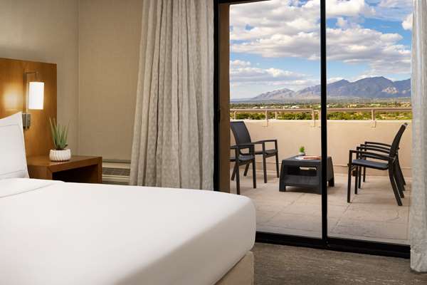  - Hilton Hotel East Tucson