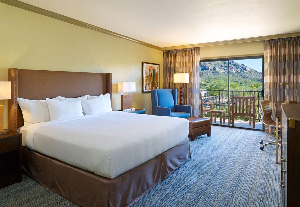 El Conquistador Tucson, A Hilton Resort Room Type - 1 KING ACC W  BATHTUB