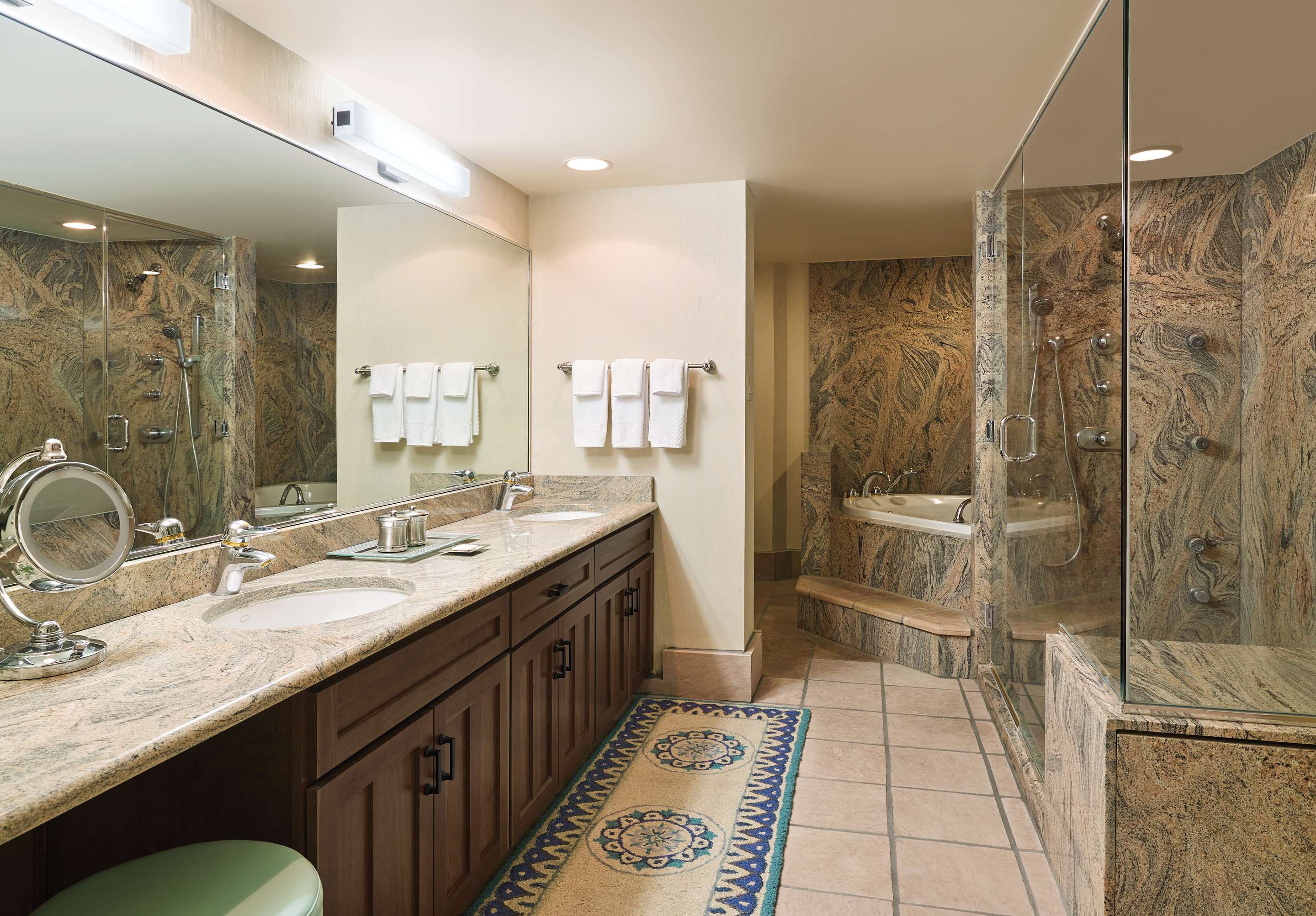 Guest room bath