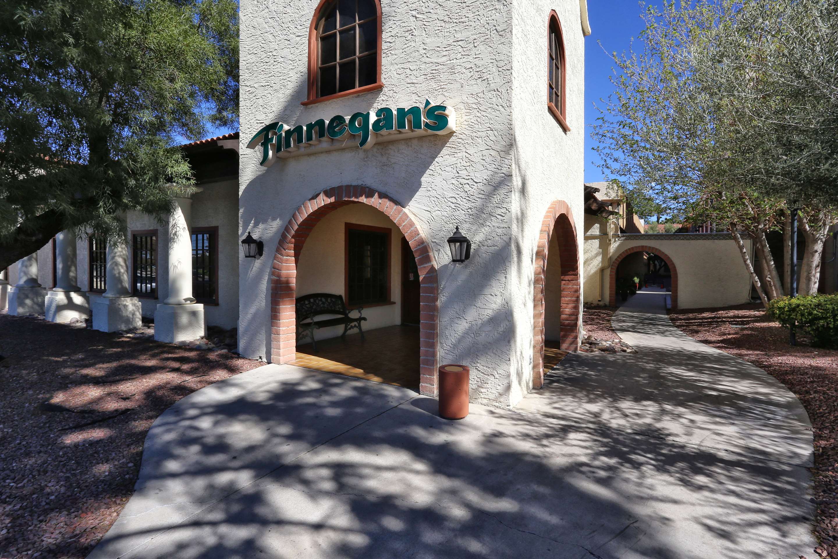 Restaurant | DoubleTree Suites by Hilton Tucson Airport
