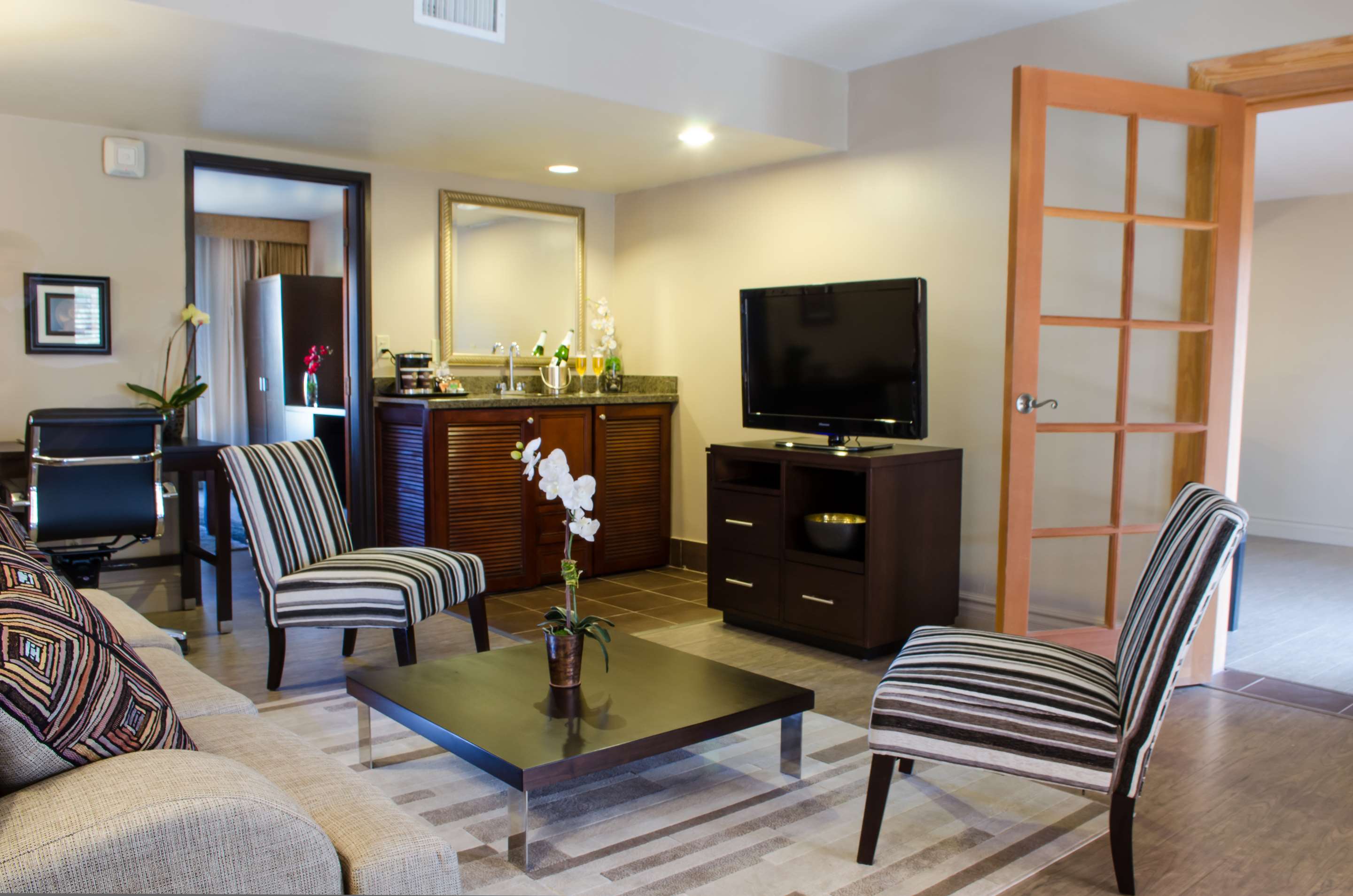 Guest room