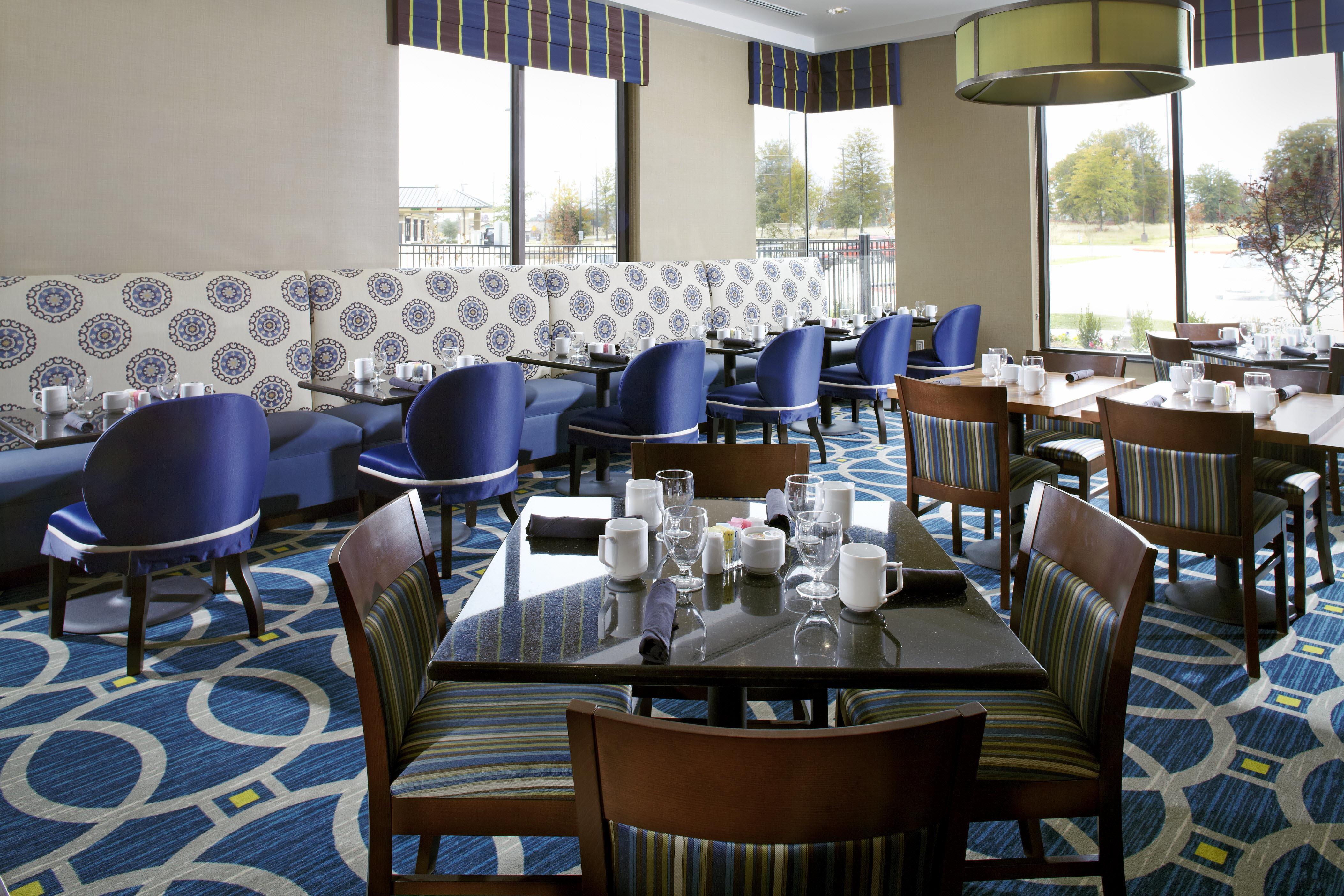 Restaurant | Hilton Garden Inn Texarkana