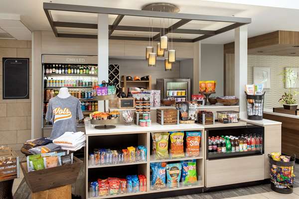  - Hilton Garden Inn West Cedar Bluff Knoxville - I-40 & I-75, Exit 378