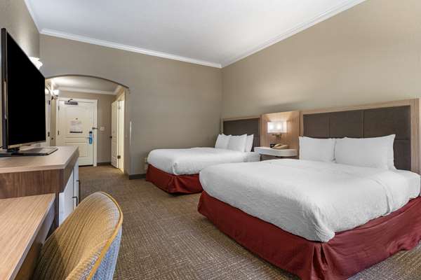  - Hampton Inn Ukiah - US 101, Exit 548