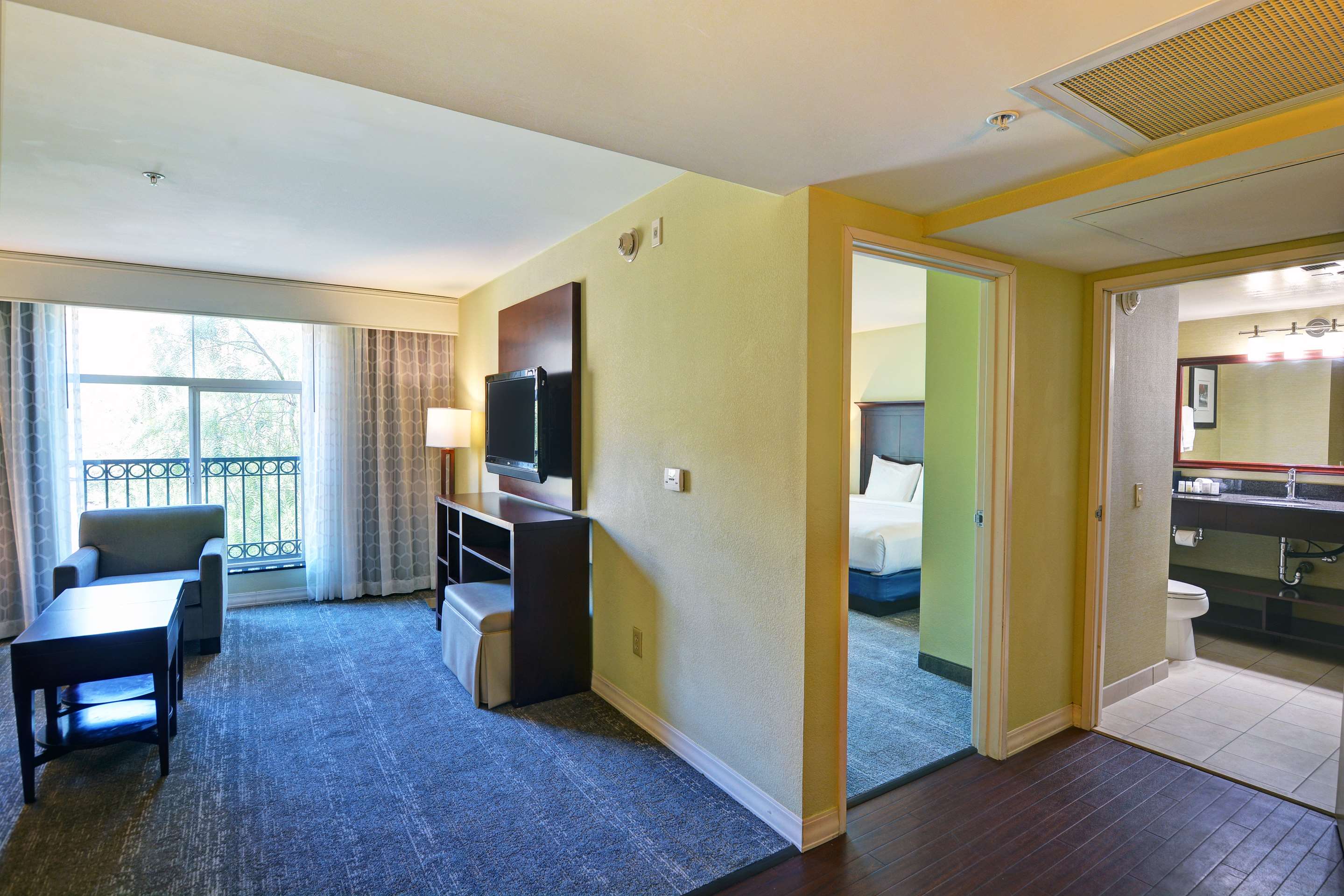Guest room