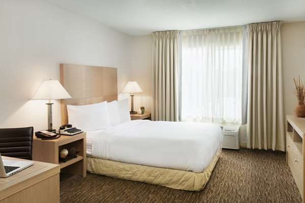  - DoubleTree by Hilton Vancouver - I-205, Exits 28 & 28A
