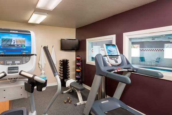 Fitness/ Exercise Room - DoubleTree by Hilton Vancouver - I-205, Exits 28 & 28A