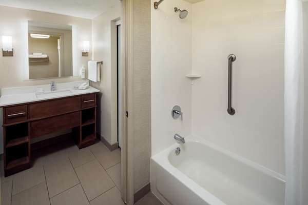  - Homewood Suites by Hilton Wallingford - I-91, Exit 15