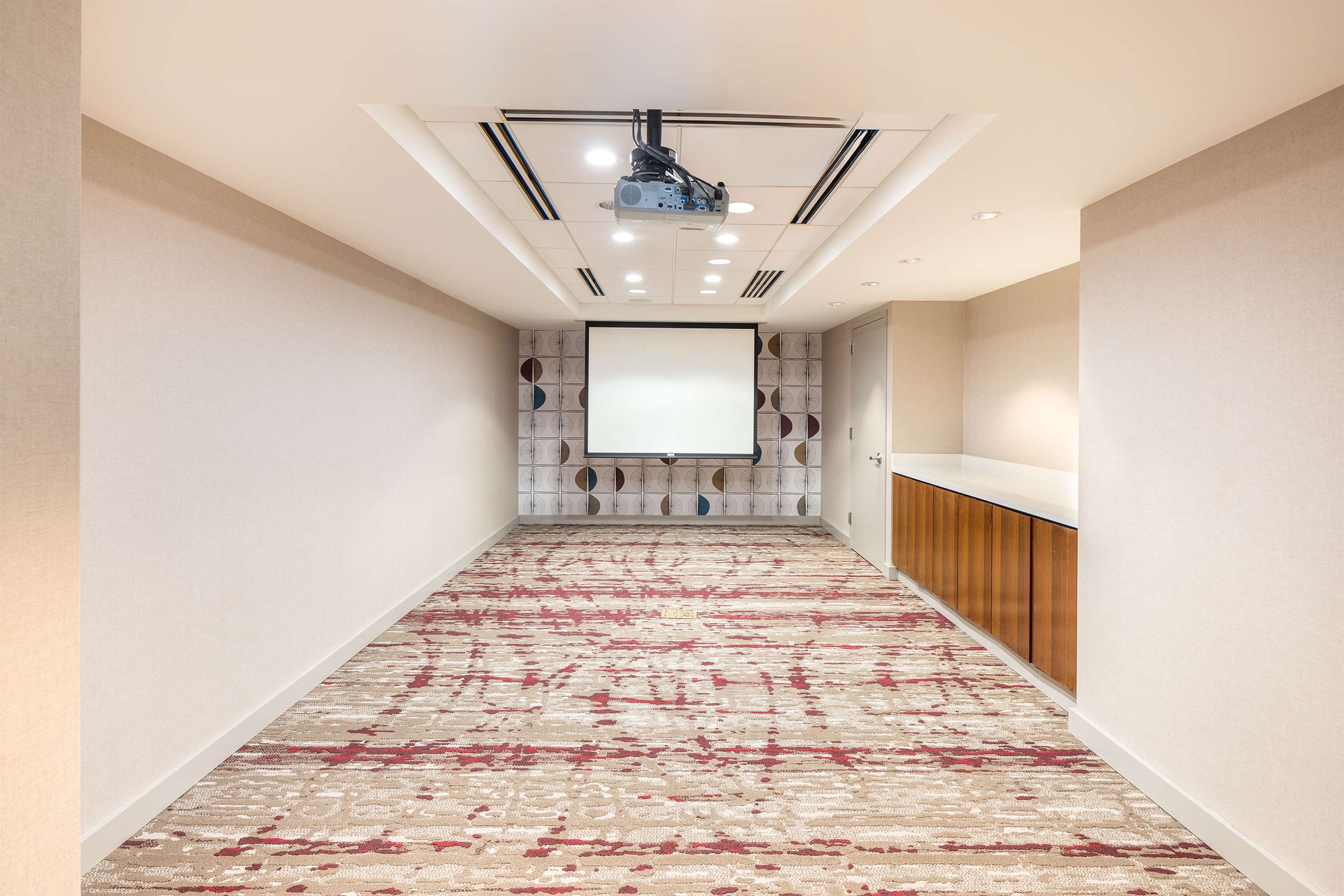 Meeting Room | Hilton Garden Inn Bethesda