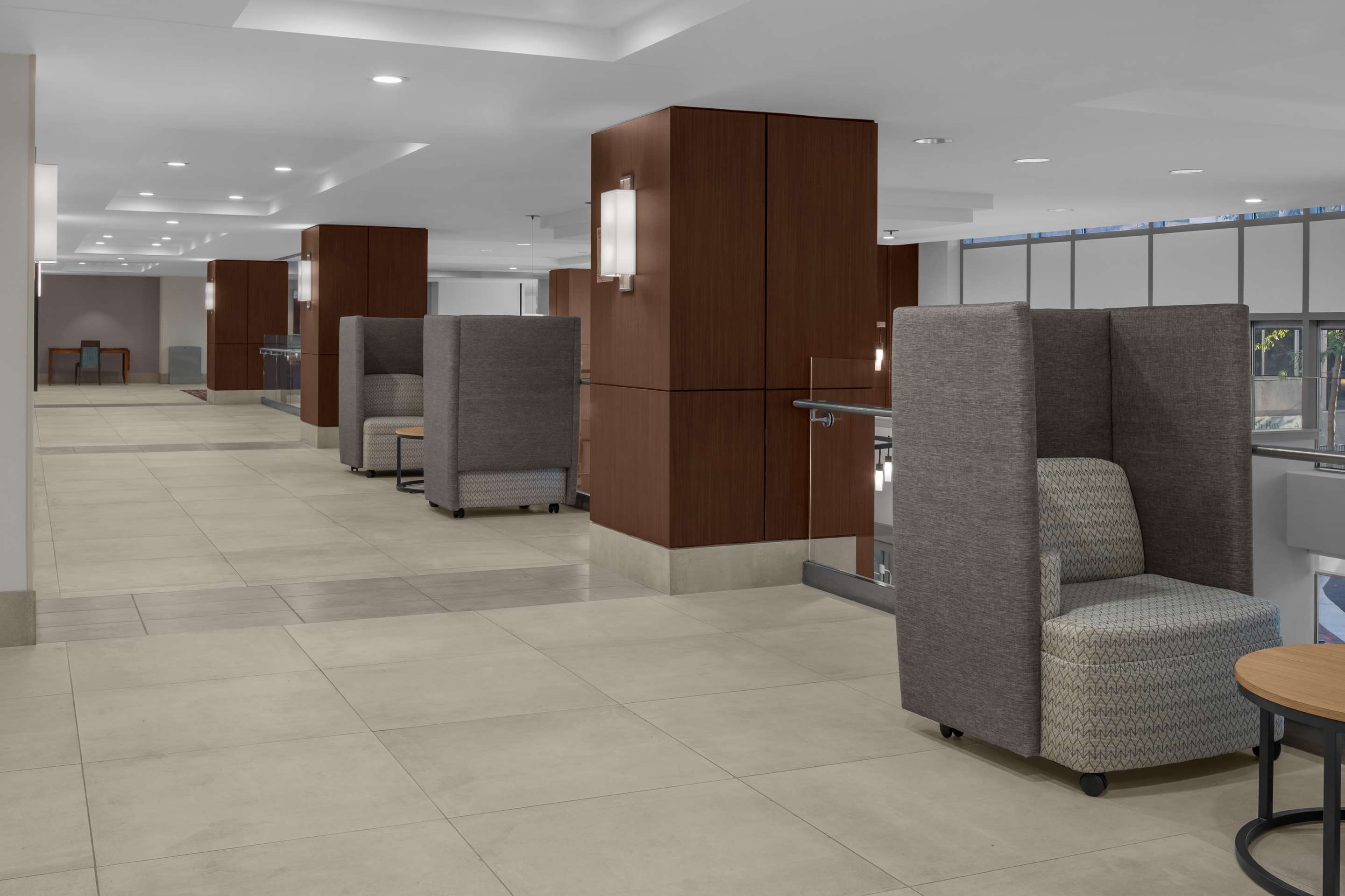 Lobby | Hilton Garden Inn Bethesda