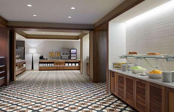 Amenities - Embassy Suites Convention Center DC