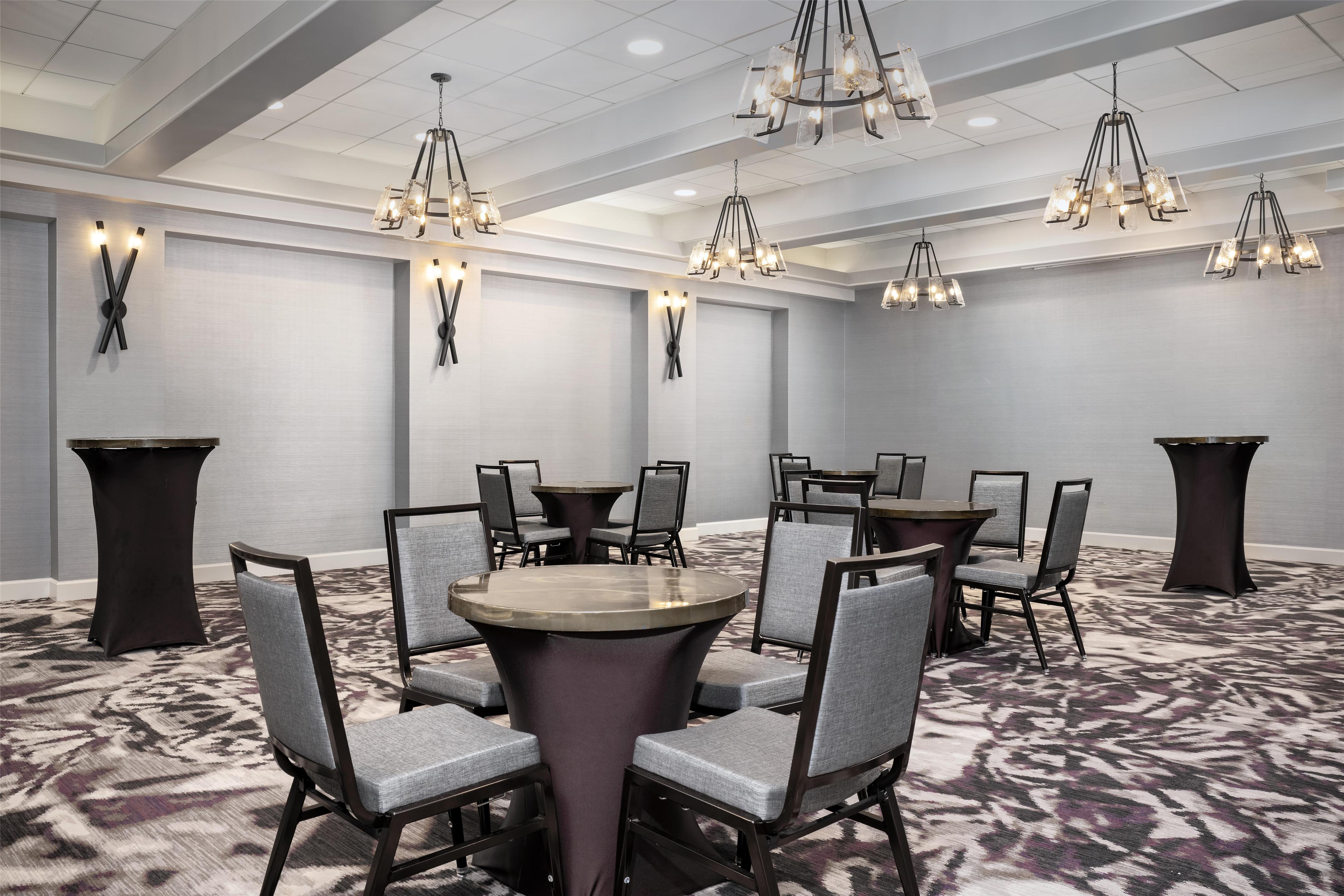 Meeting Room | Embassy Suites by Hilton Crystal City National Airport
