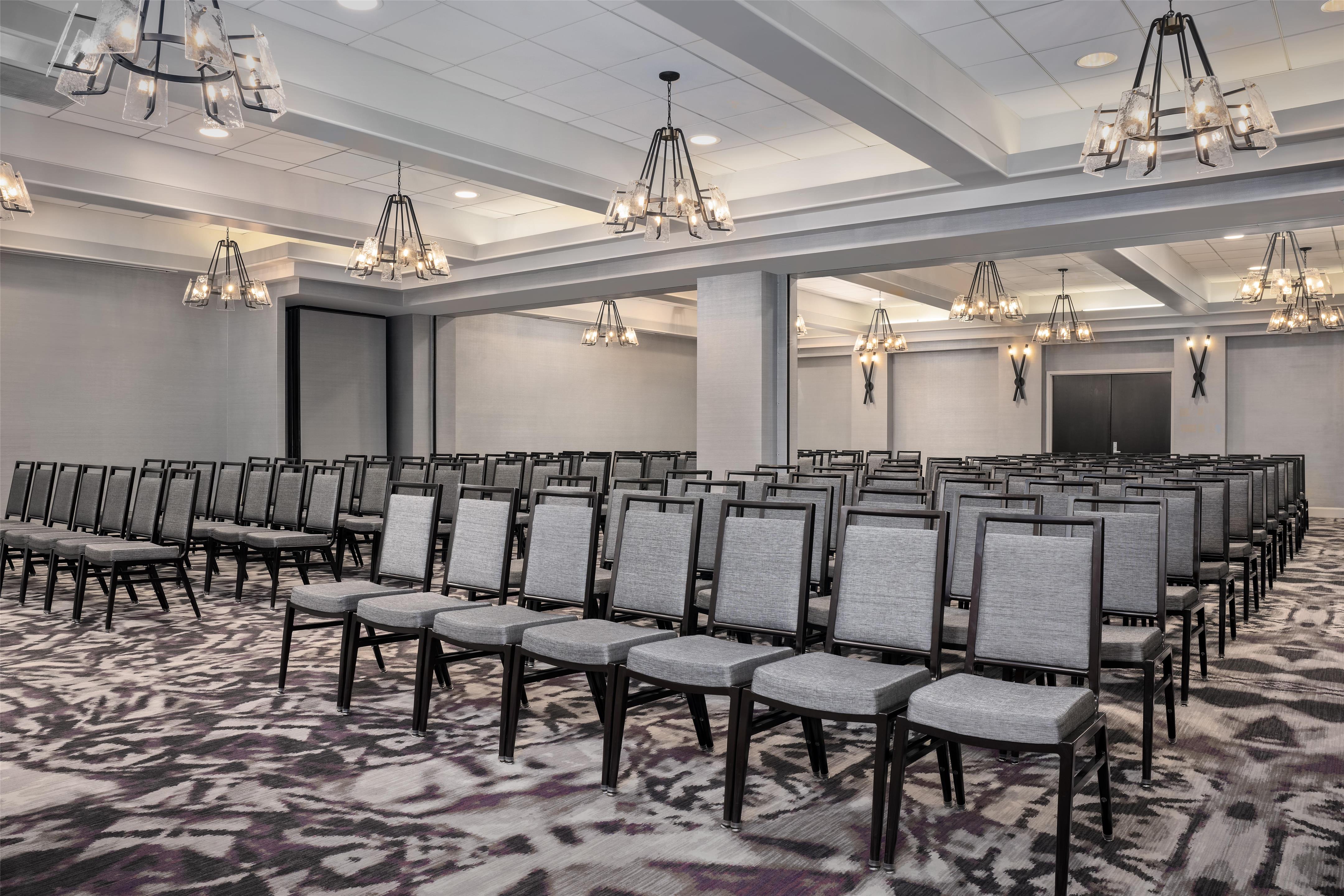 Meeting Room | Embassy Suites by Hilton Crystal City National Airport