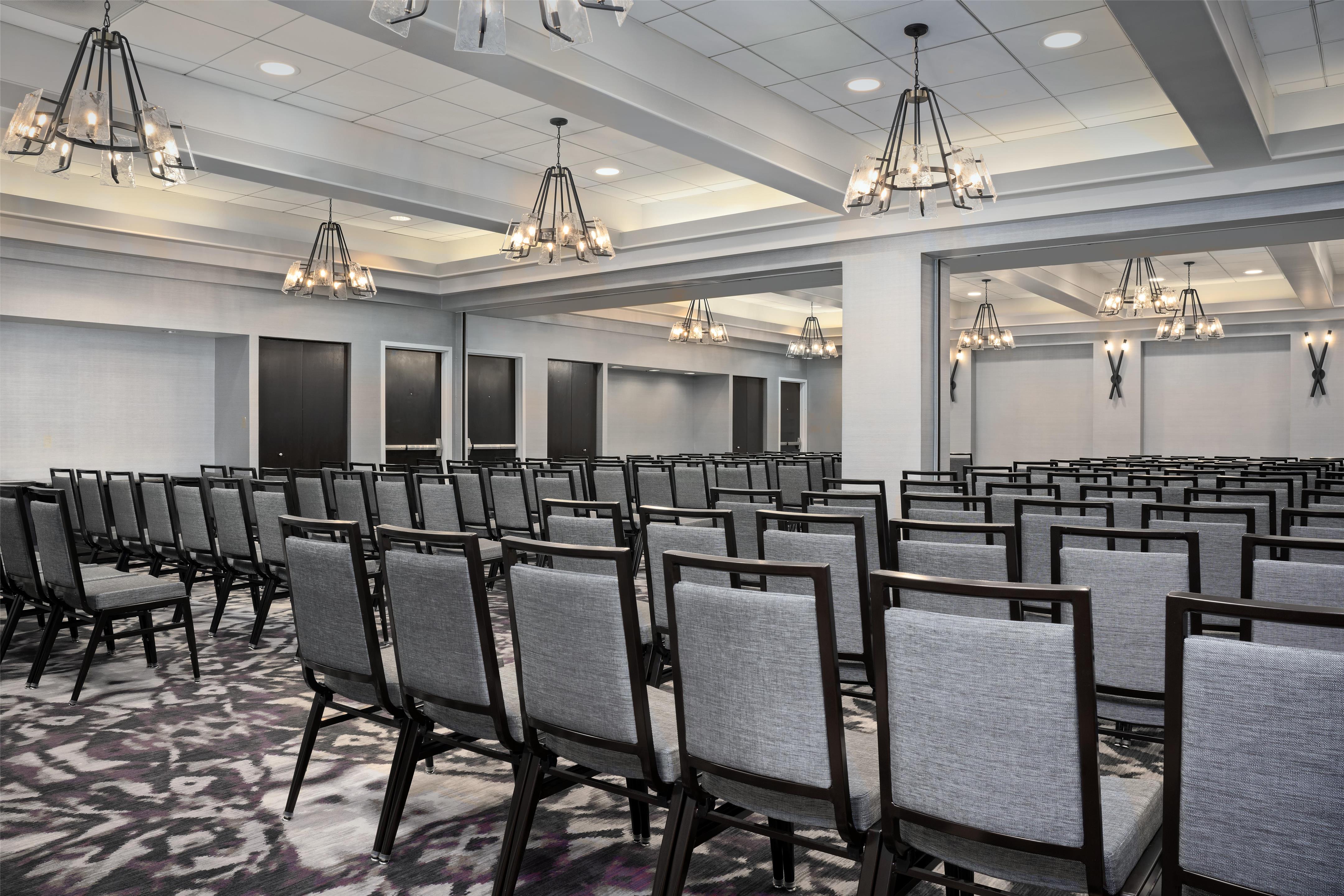Meeting Room | Embassy Suites by Hilton Crystal City National Airport