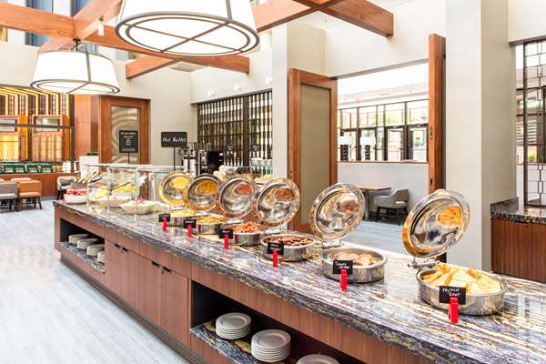 Amenities - Embassy Suites DC