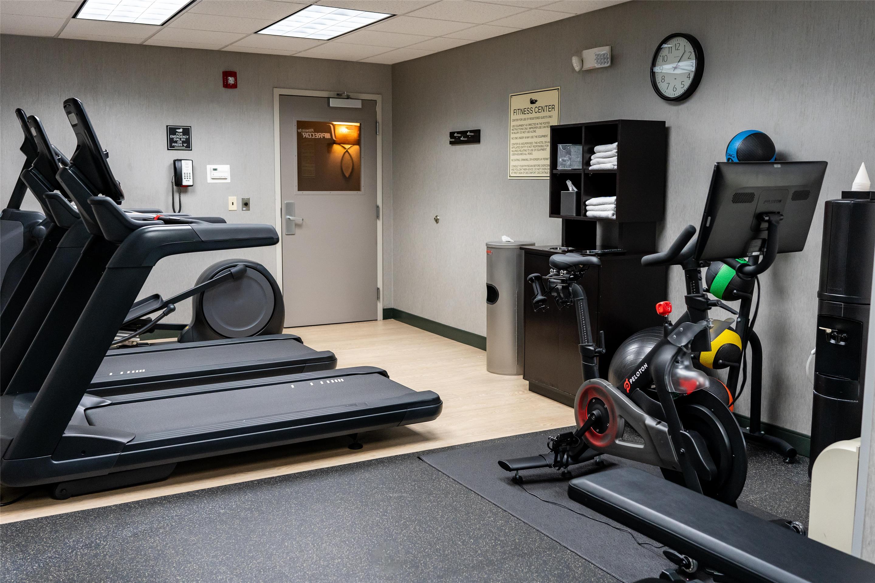 Health club fitness center gym | Hampton Inn & Suites Leesburg