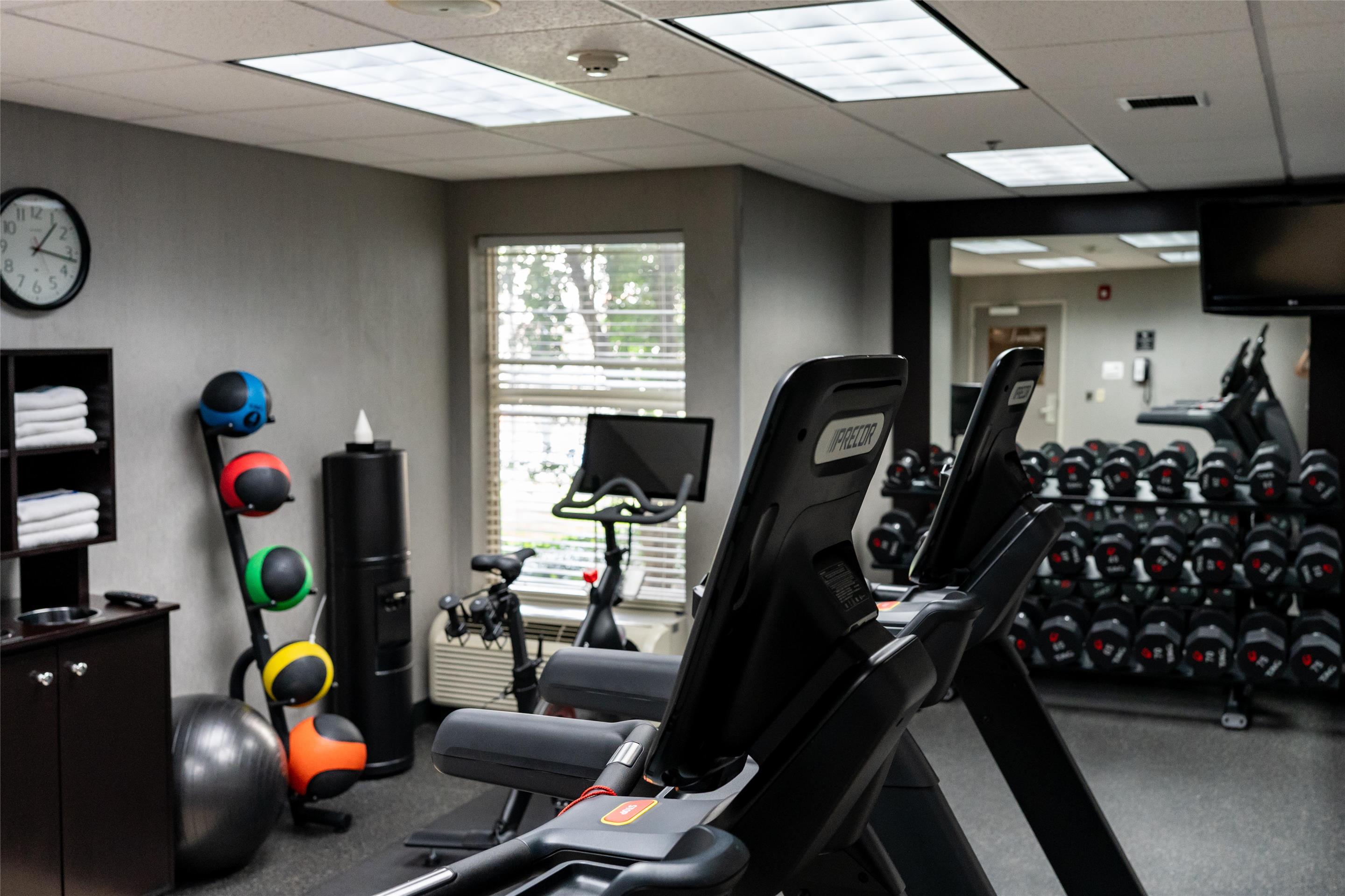 Health club fitness center gym | Hampton Inn & Suites Leesburg