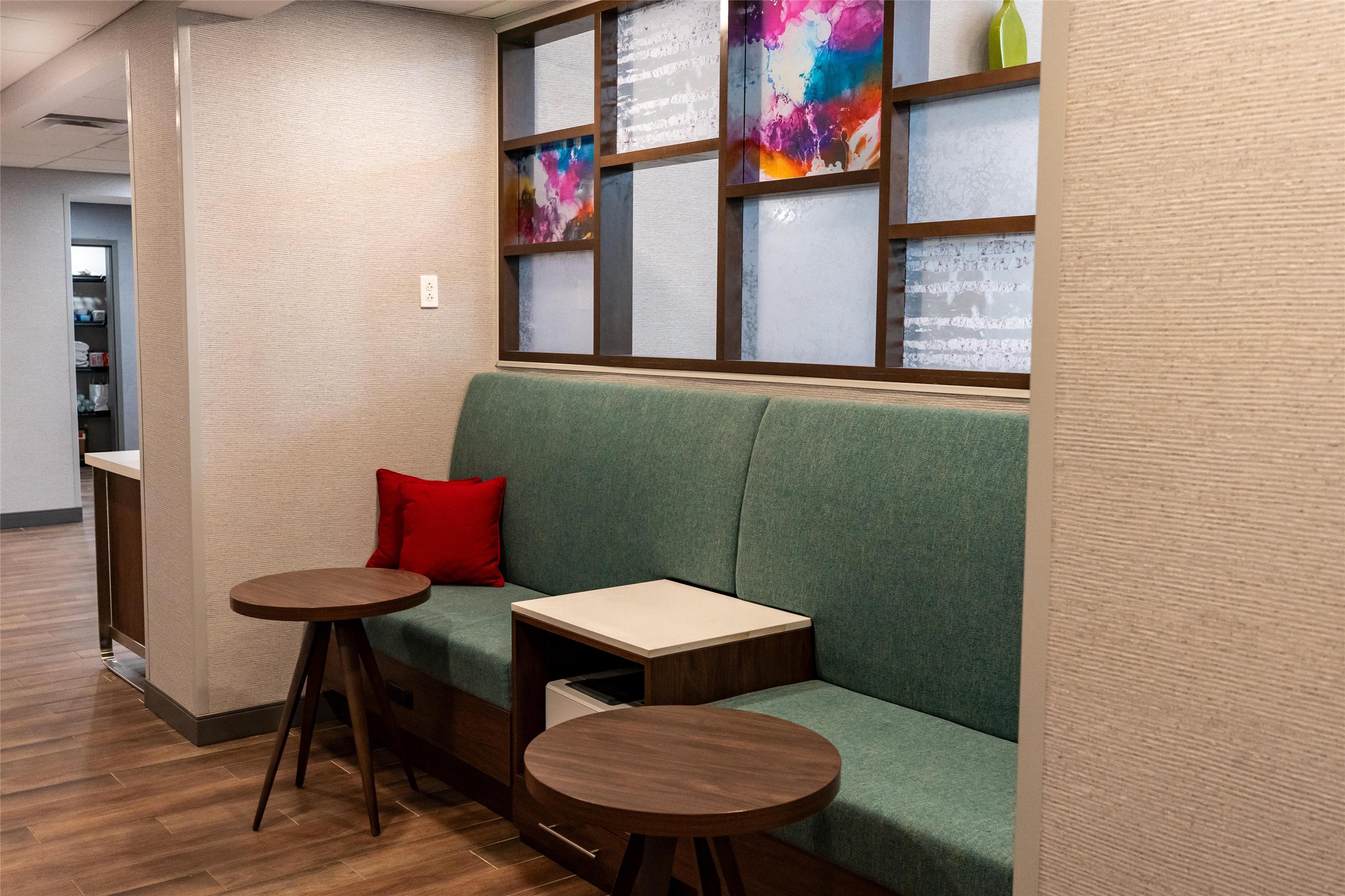 Business Center | Hampton Inn & Suites Leesburg