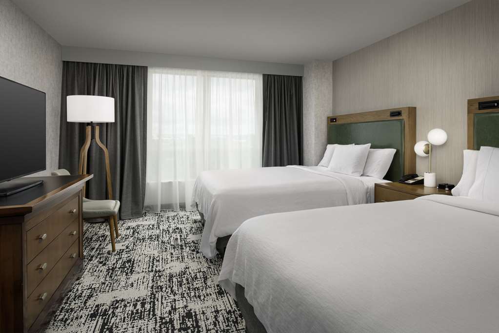 Embassy Suites Dulles - North/Loudoun Room Type - 2QN MOB HR ACC RI-SHWR STE