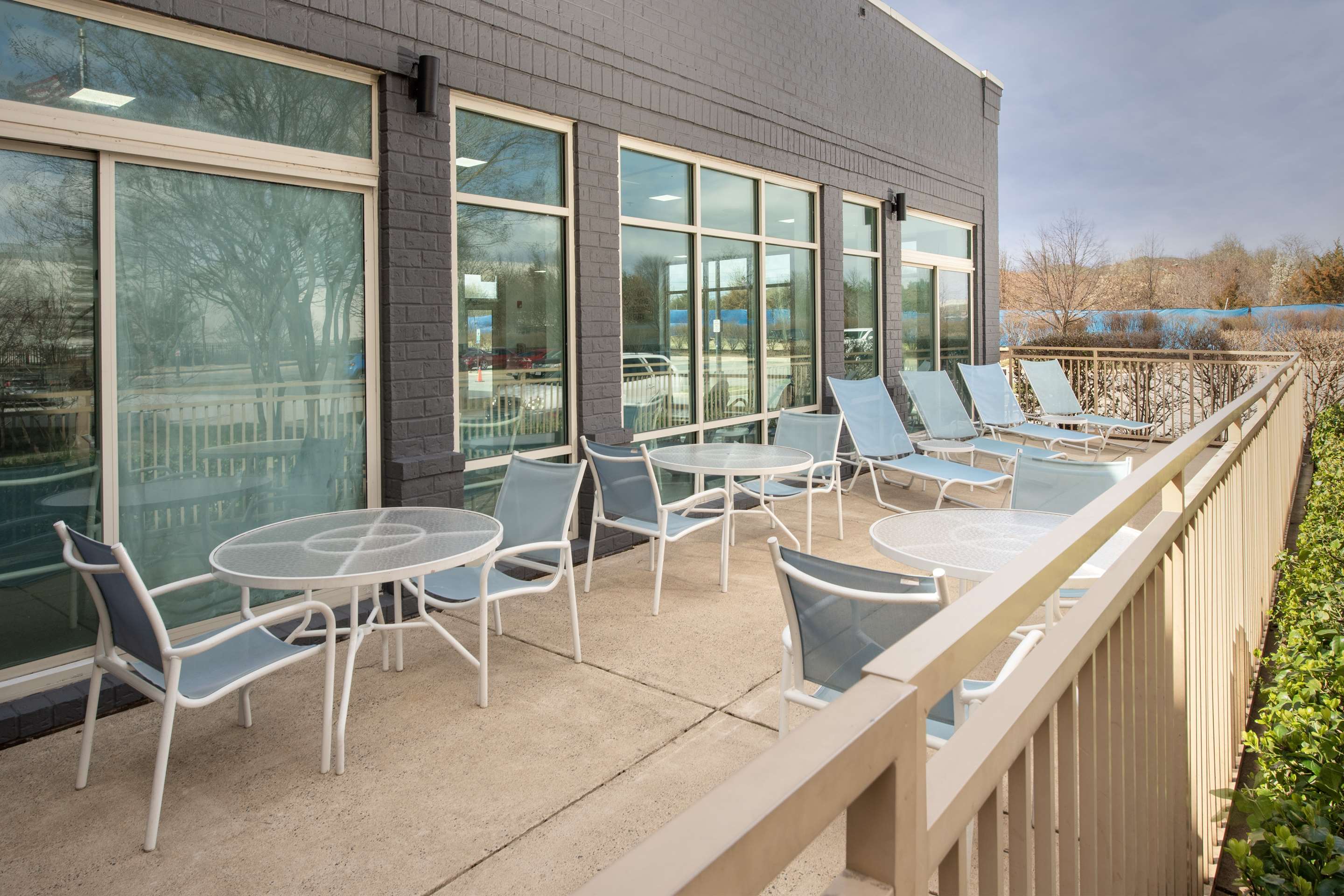 Exterior | Embassy Suites by Hilton Dulles North Loudoun